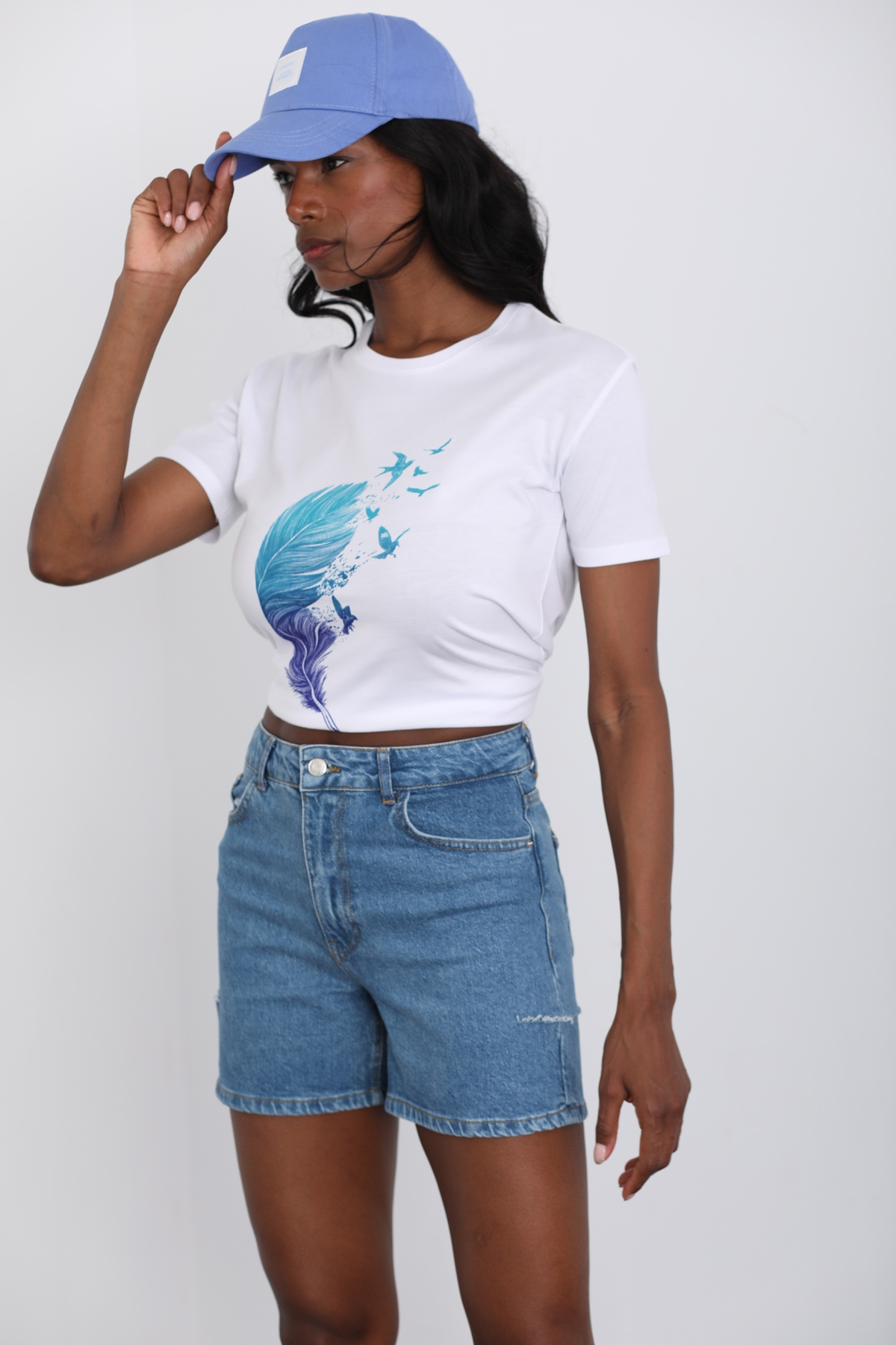 Beyaz Kuş Tüyü Baskılı Tshirt 4233