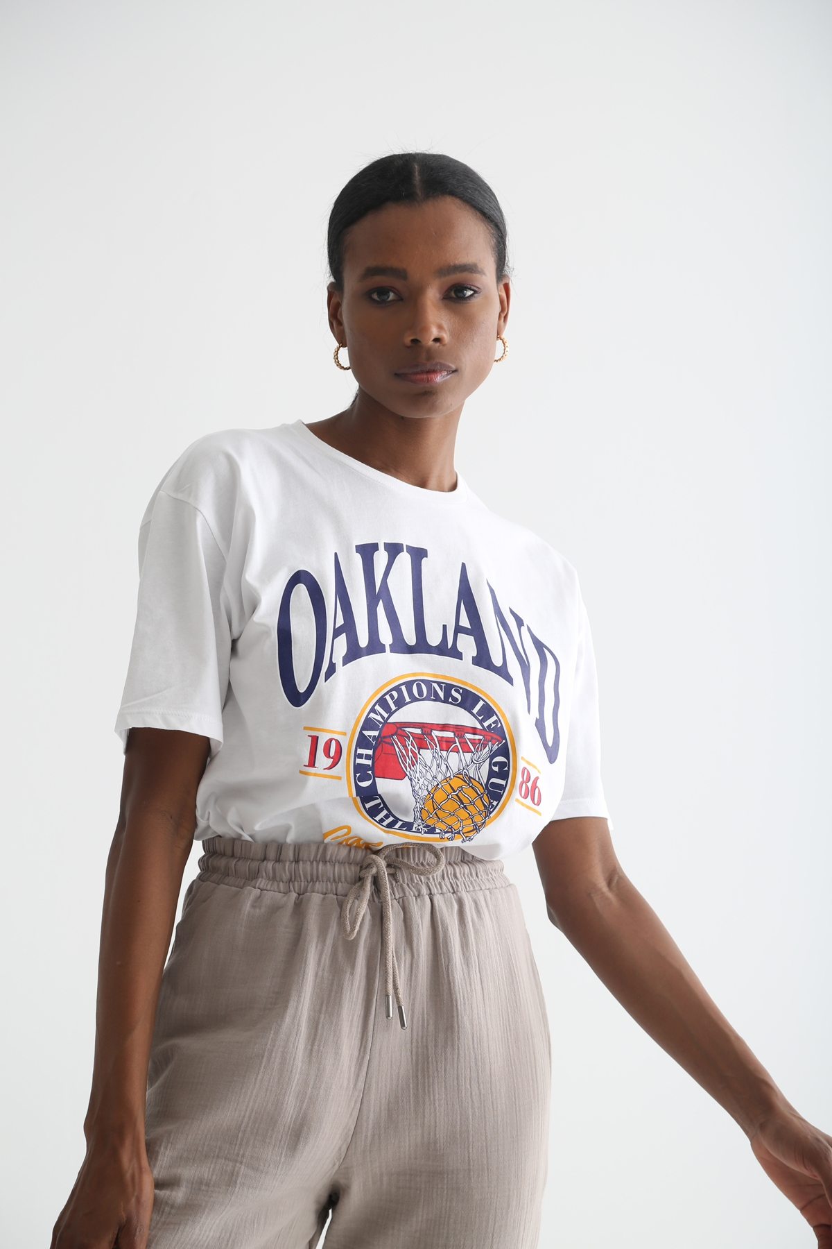 Beyaz Oakland Baskılı Tshirt 3323