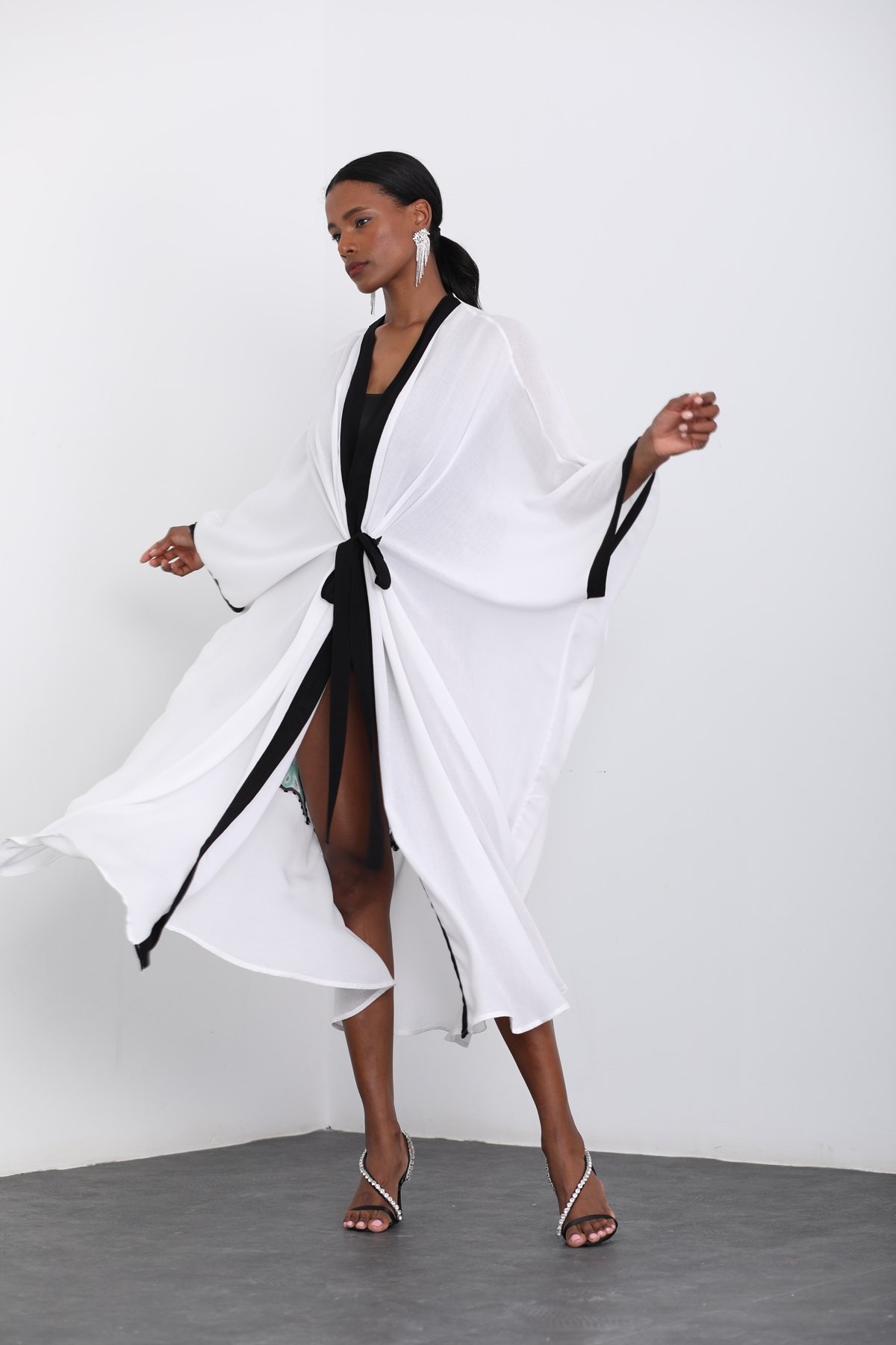 Beyaz Yarasa Kol Kuşaklı Kimono 638