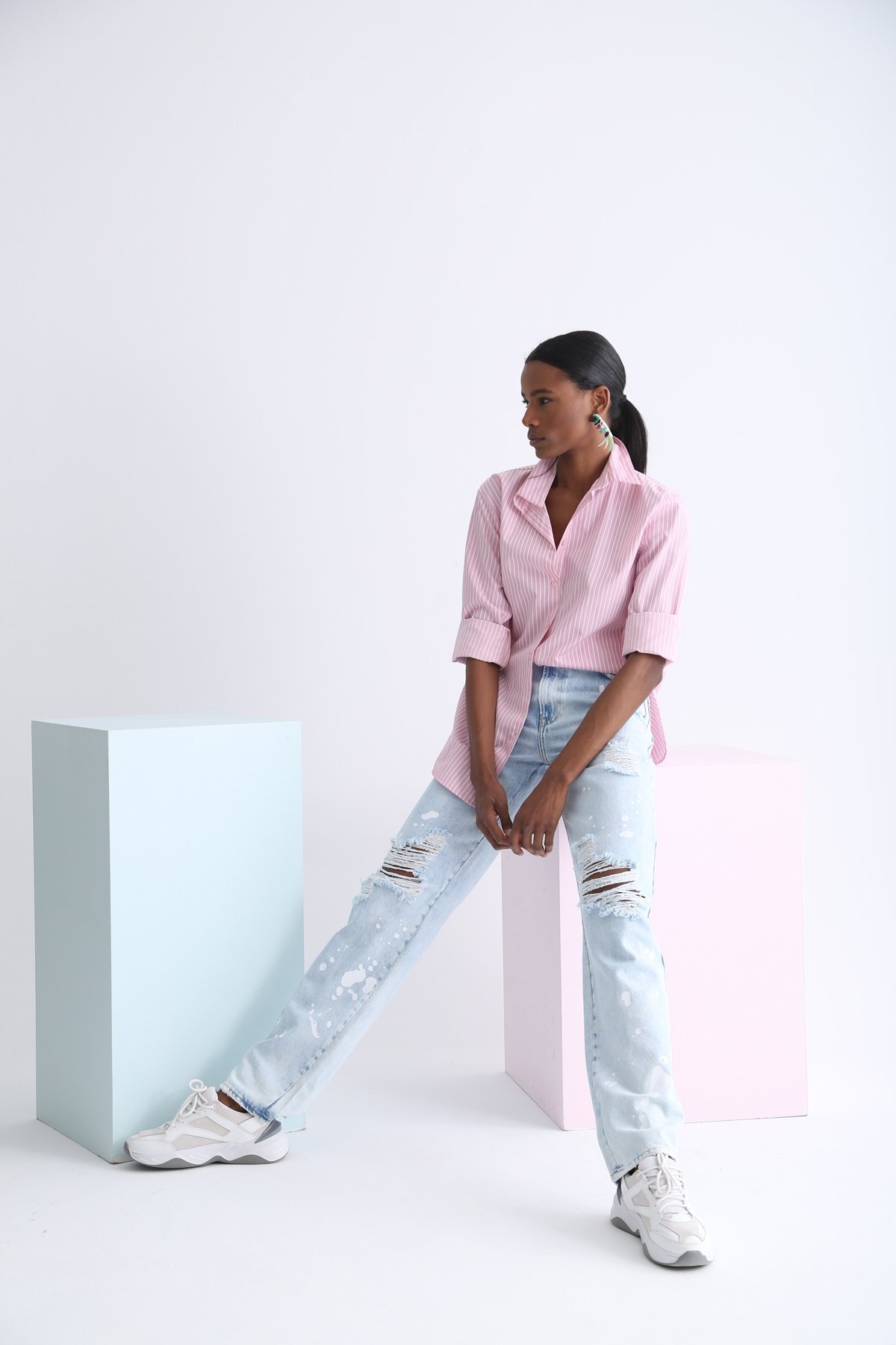 Buz Mavi Yüksek Bel Yırtıklı Wide Leg Jean 