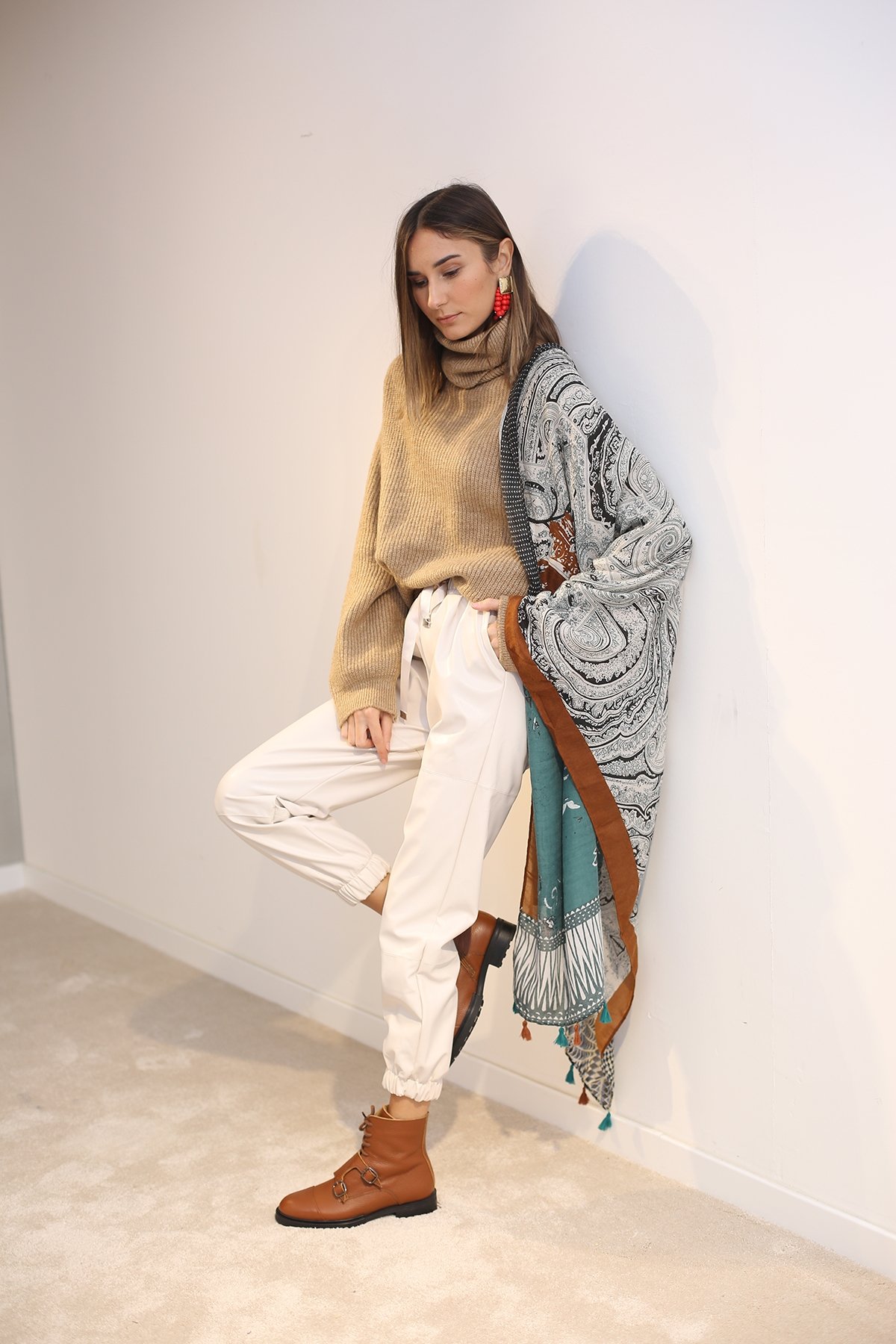 Camel Balıkçı Yaka Oversize Kazak