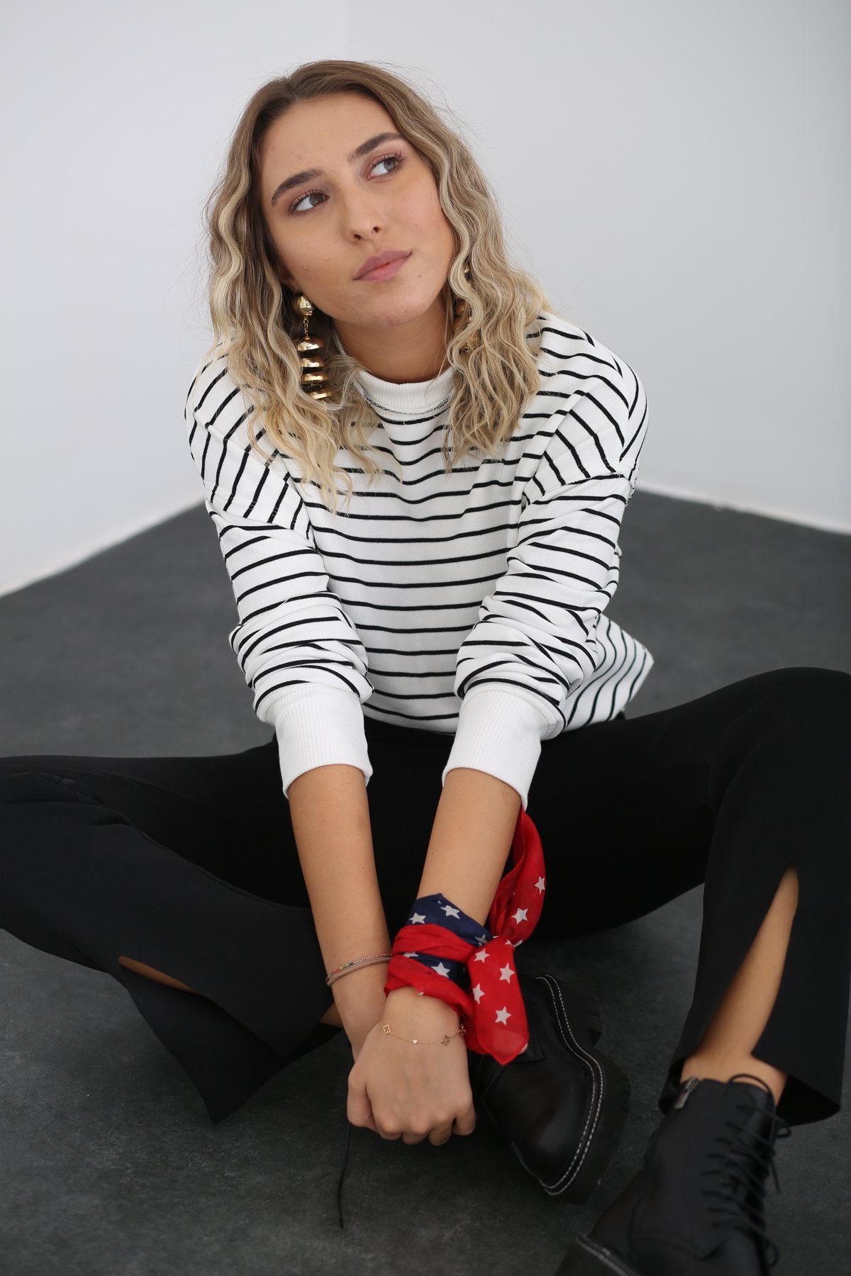 Ekru Çizgili Basic Sweatshirt 262