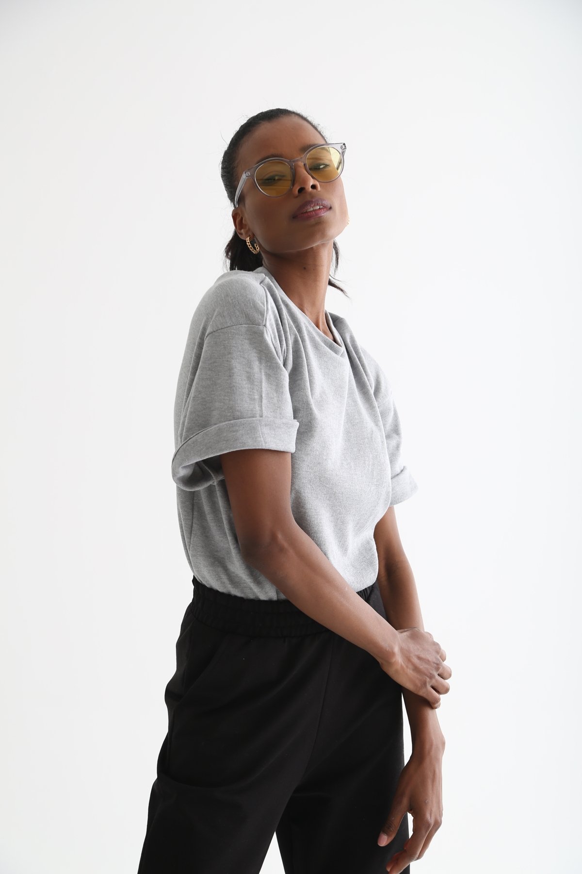 Gri Bisiklet Yaka Basic Tshirt 