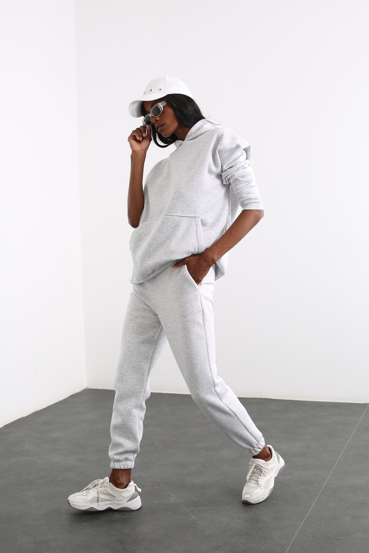 Gri Kapüşonlu Sweatshirt Takım 3828