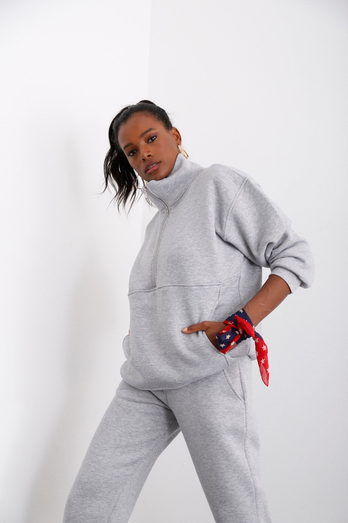 Gri Yarım Fermuarlı Şardonlu Sweatshirt 3611