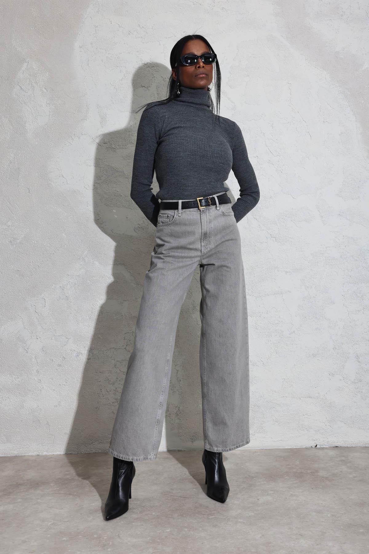 Gri Yüksek Bel Loose Fit Jean 
