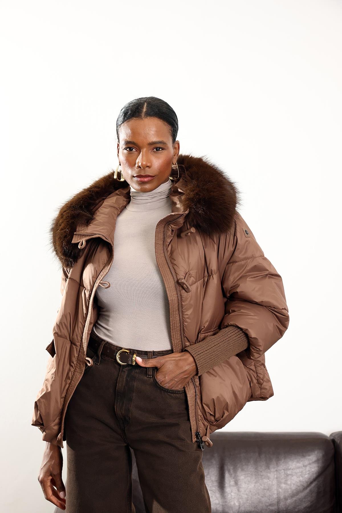 Kahverengi Kapüşonlu Şişme Mont D99825