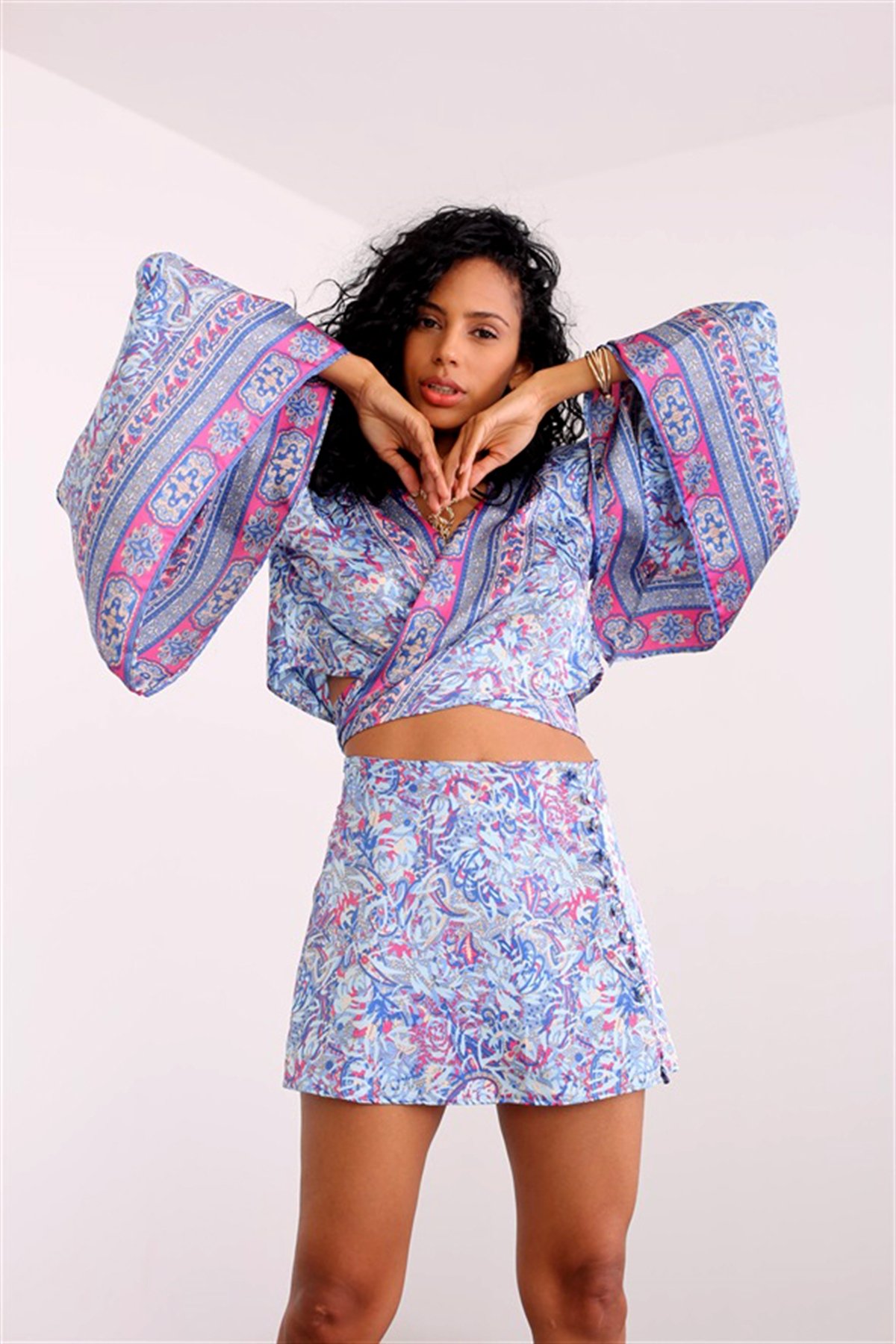 Mavi Şal Desen Crop Bluz 141128