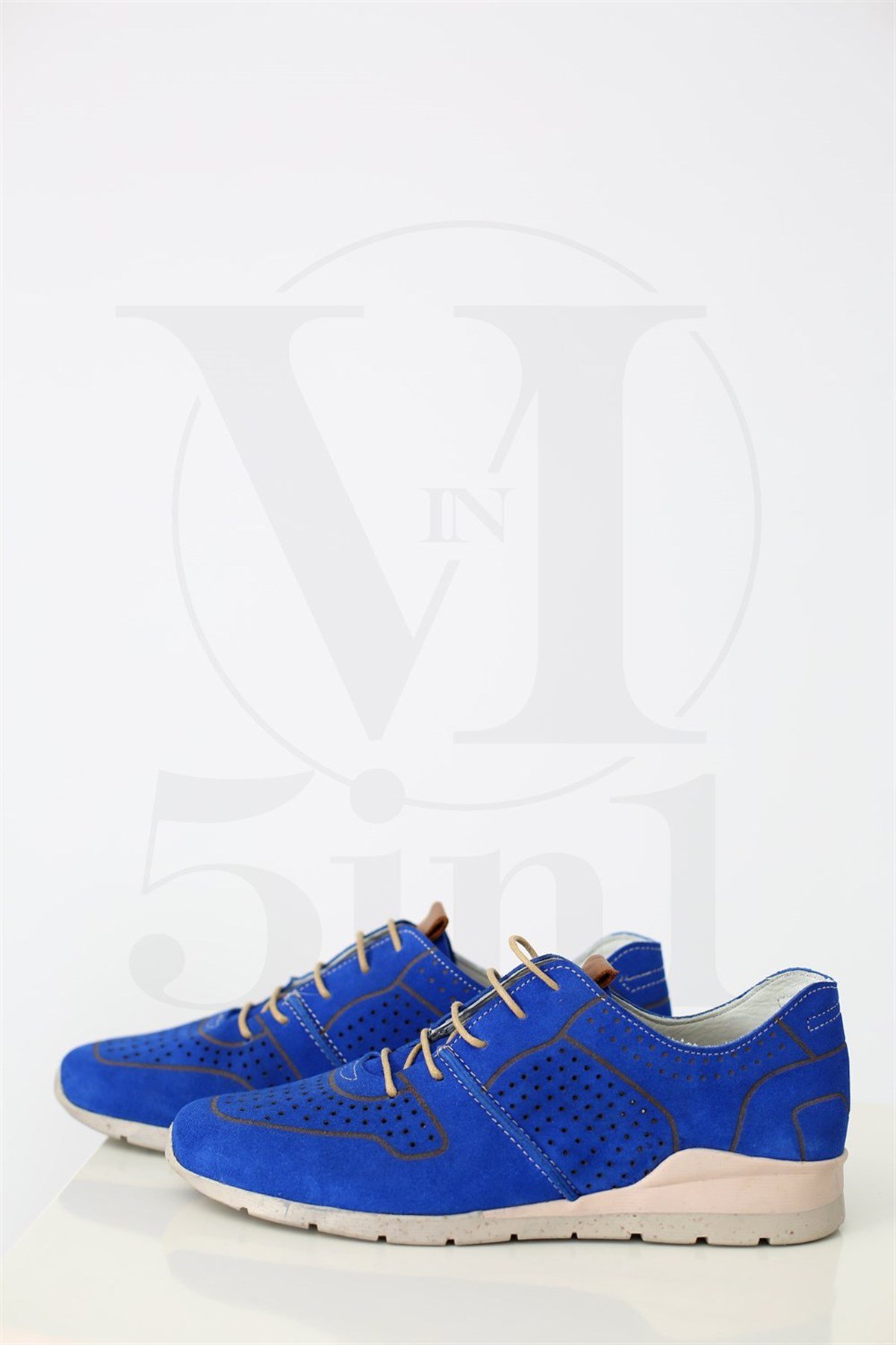 Saks Süet Delikli Sneaker