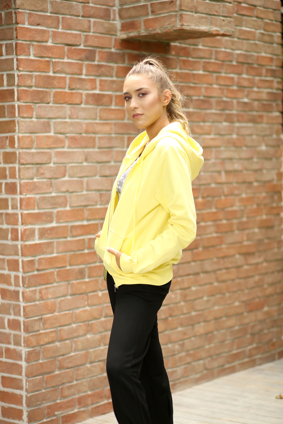Sarı Kapşonlu Fermuarlı Sweatshirt 2614