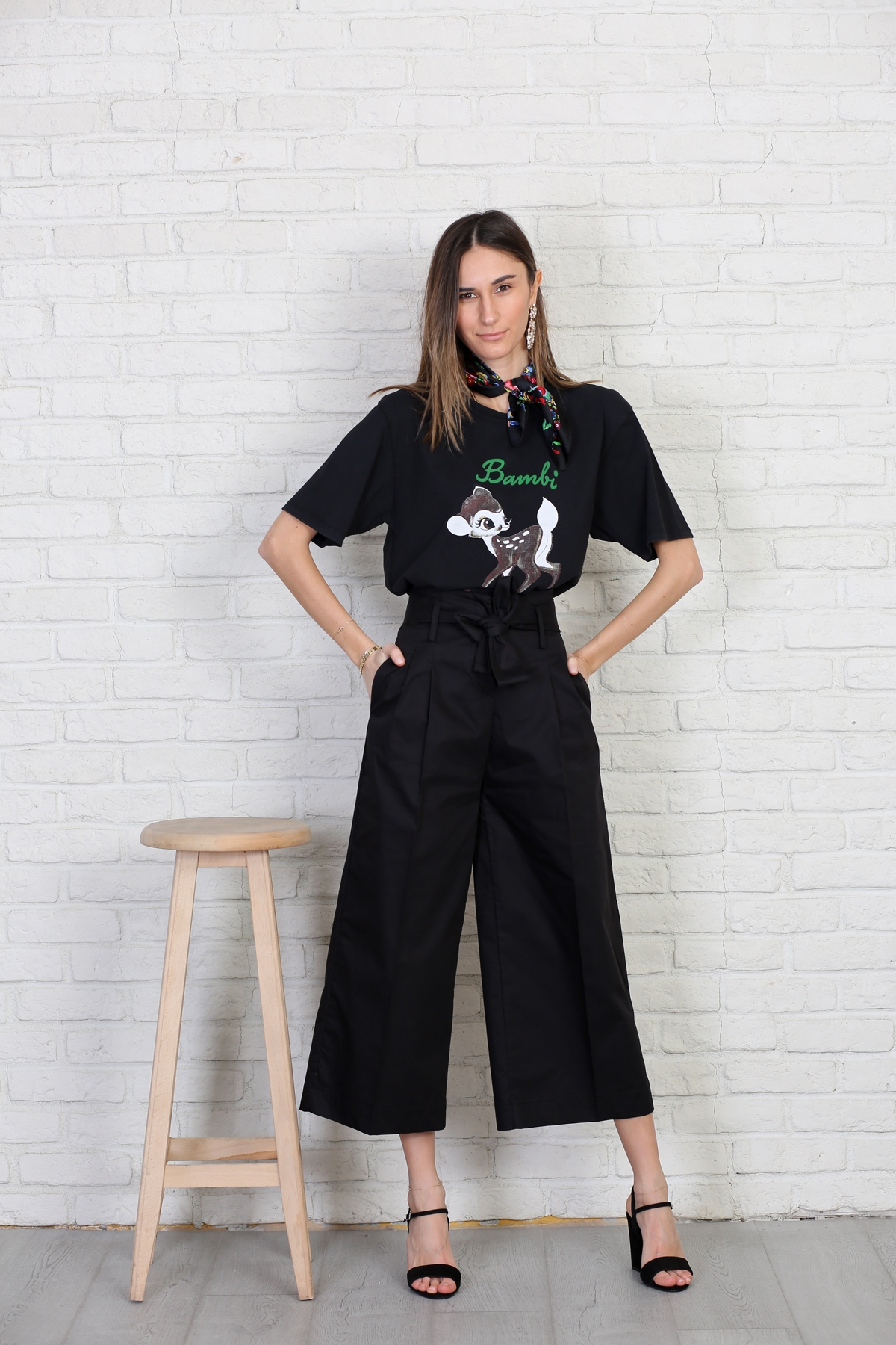 Siyah Bambi Baskılı Tshirt