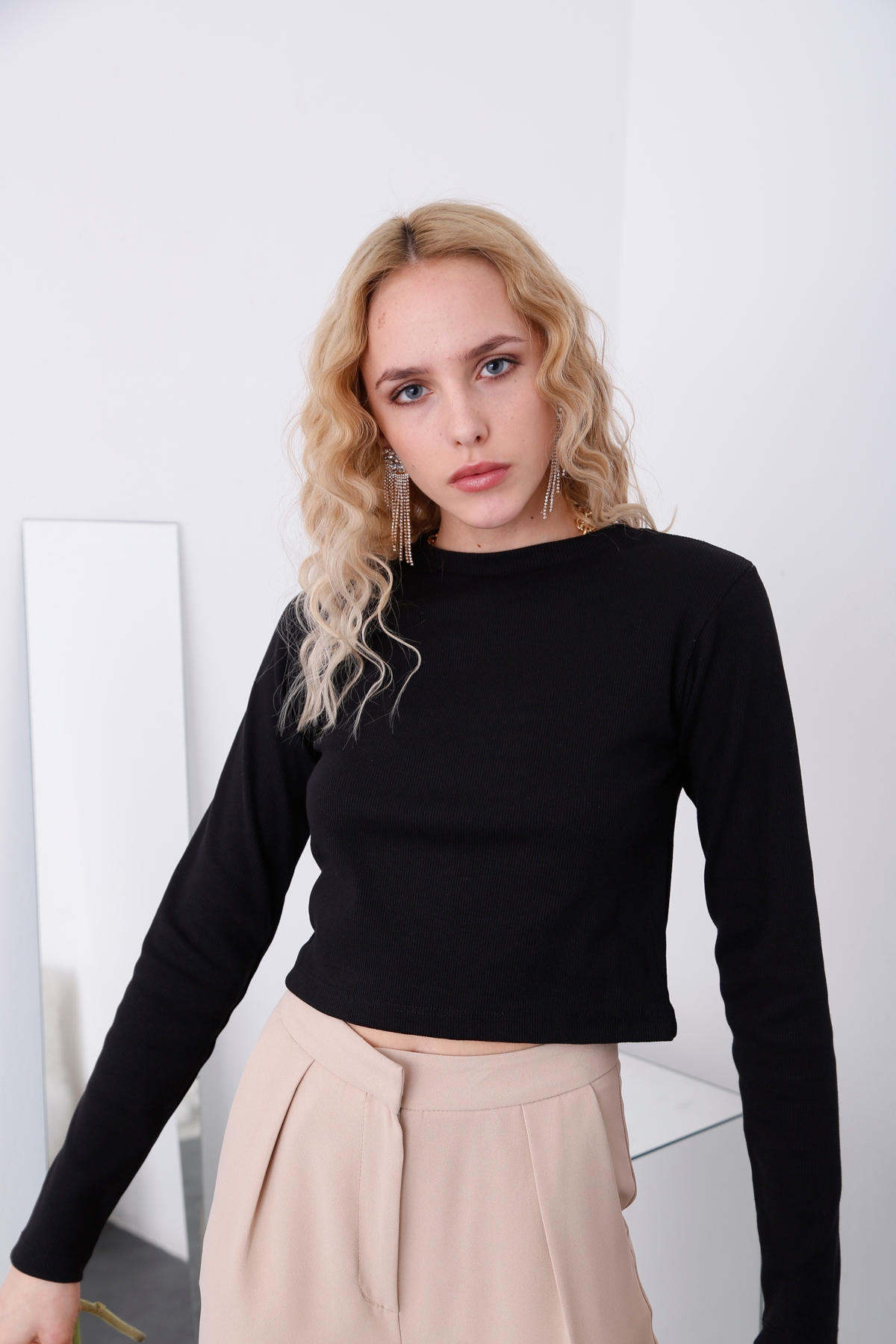 Siyah Bisiklet Yaka Uzun Kol Tshirt 80528