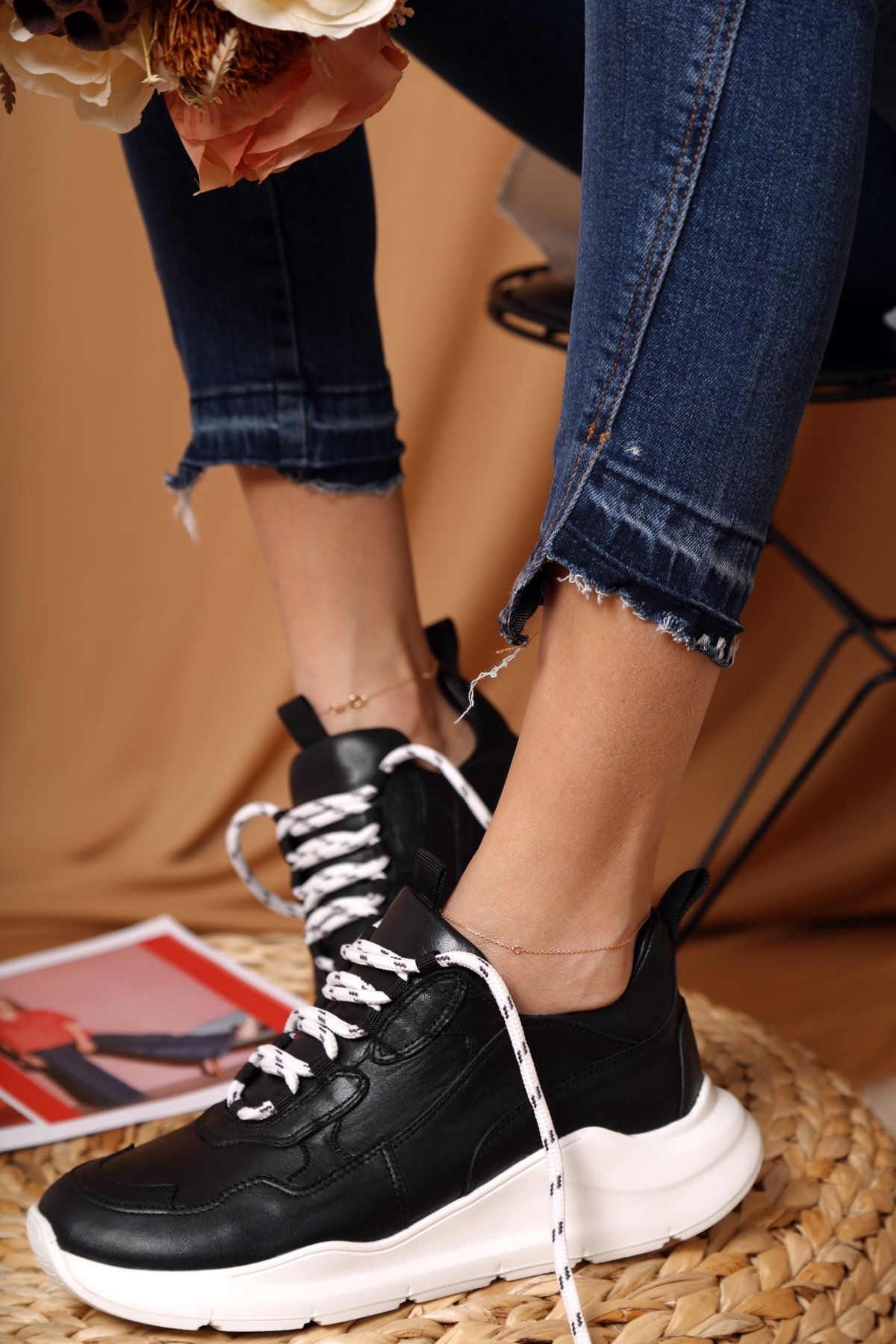 Siyah Deri Sneaker