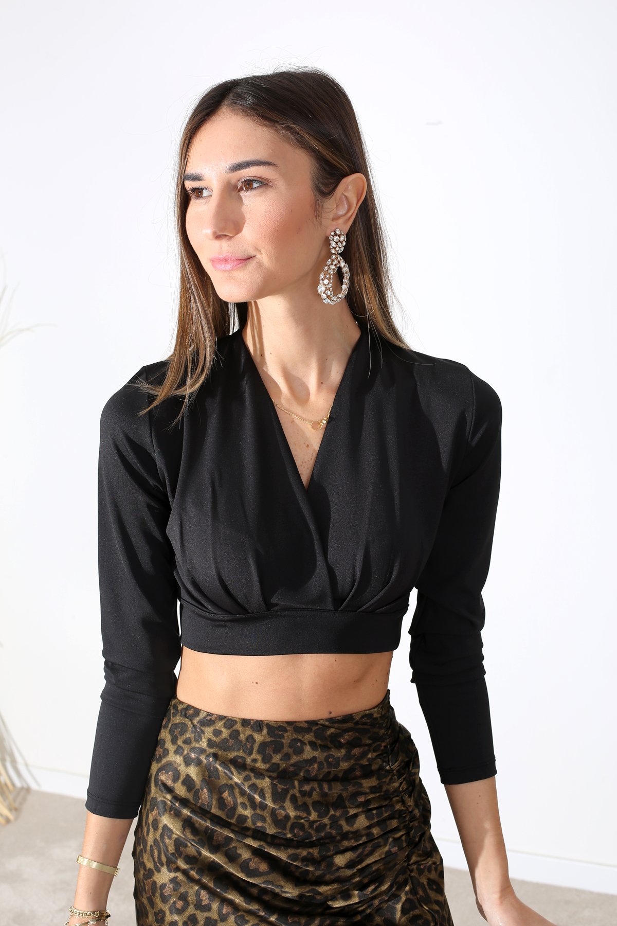 Siyah Kruvaze Crop Bluz
