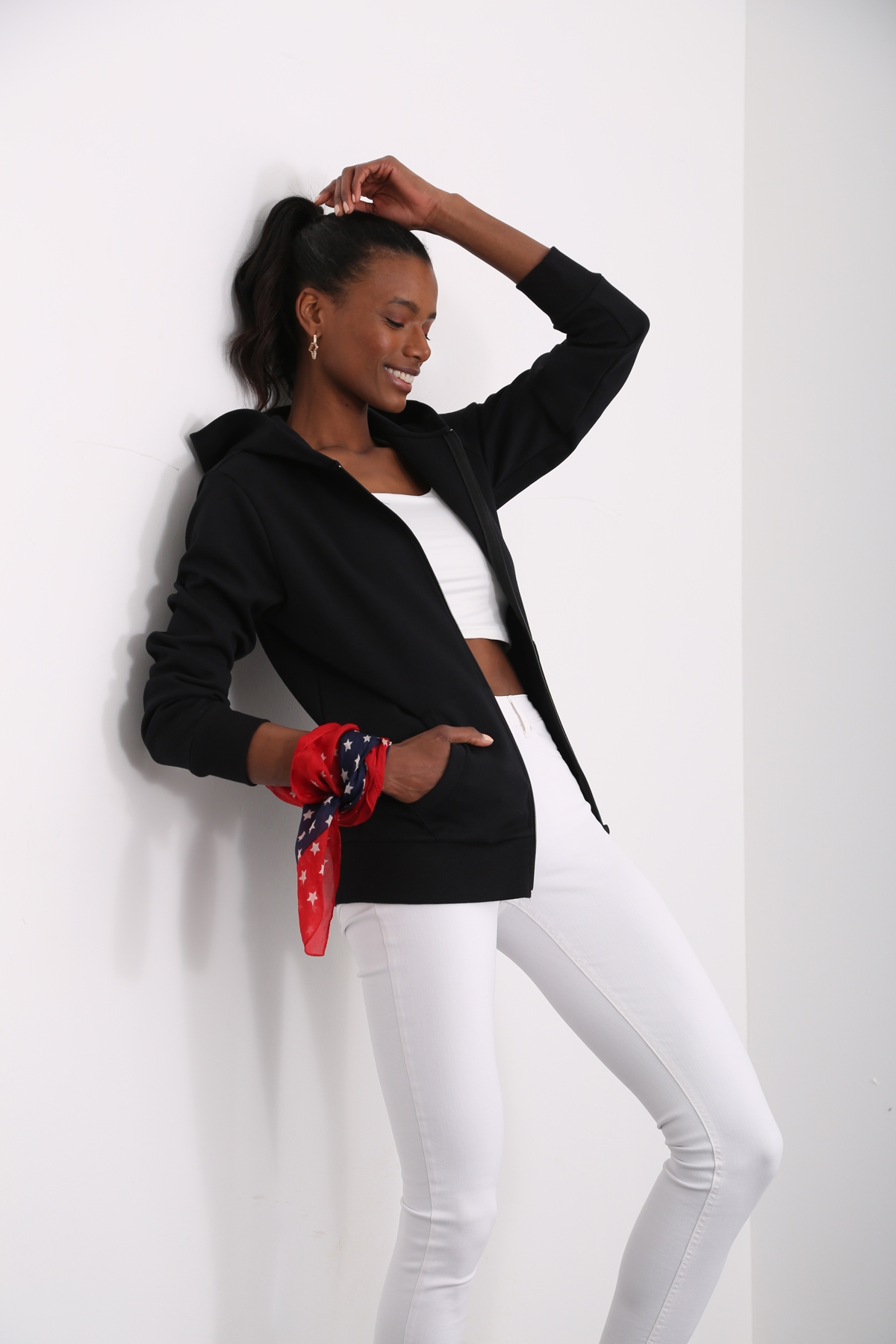 Siyah Organik Unisex Fermuarlı Sweatshirt 