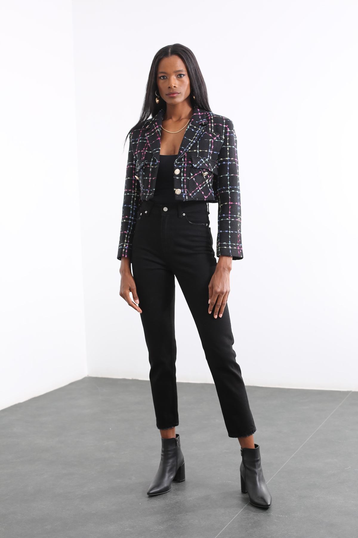 Siyah Yüksek Bel Mom Fit Jean 209