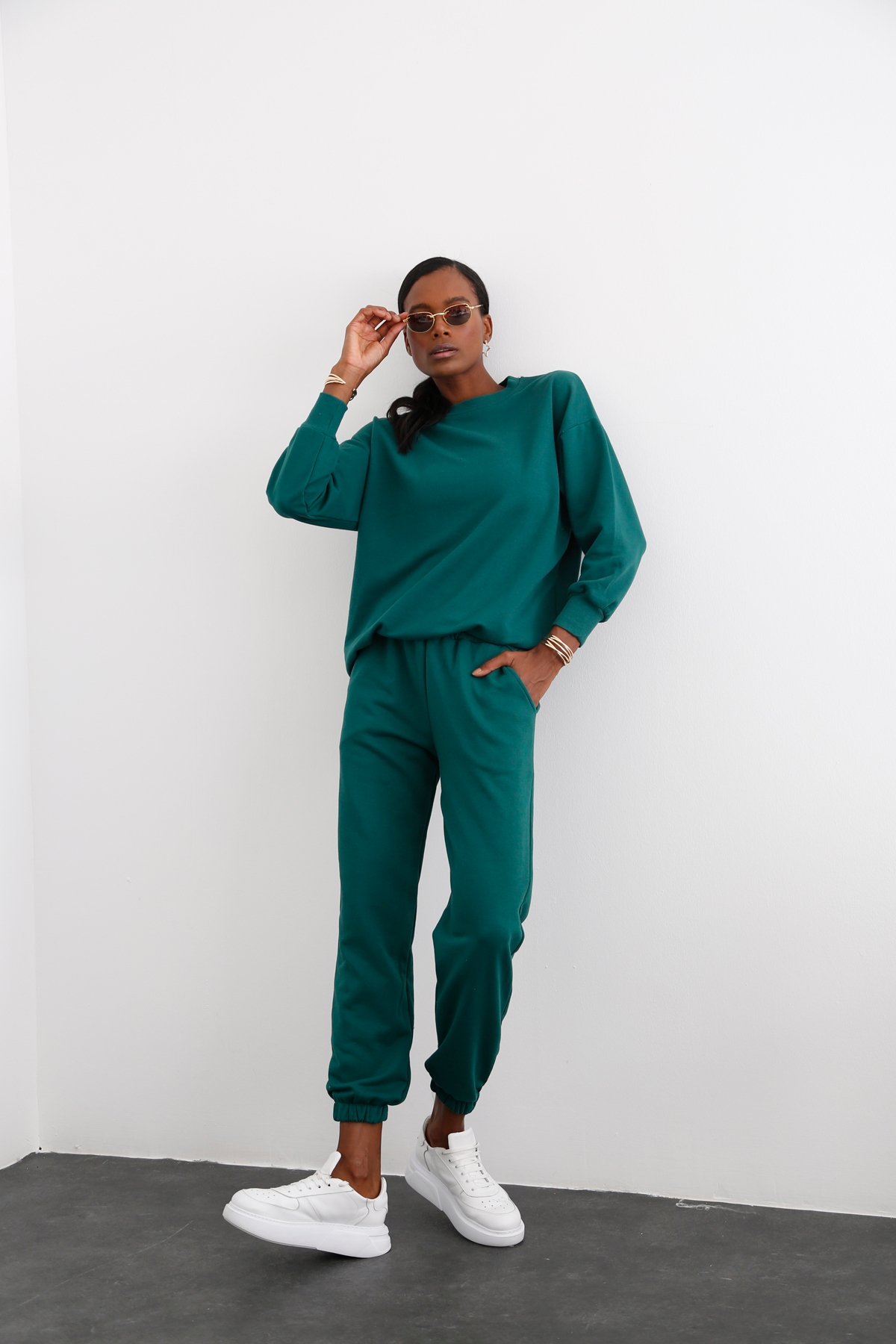 Yeşil Bisiklet Yaka Basic Sweatshirt 3200