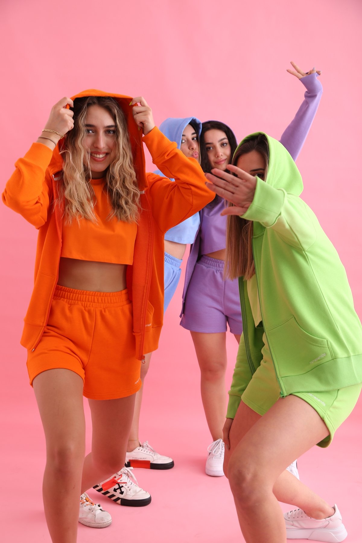 Yeşil Kapüşonlu Hoodie 