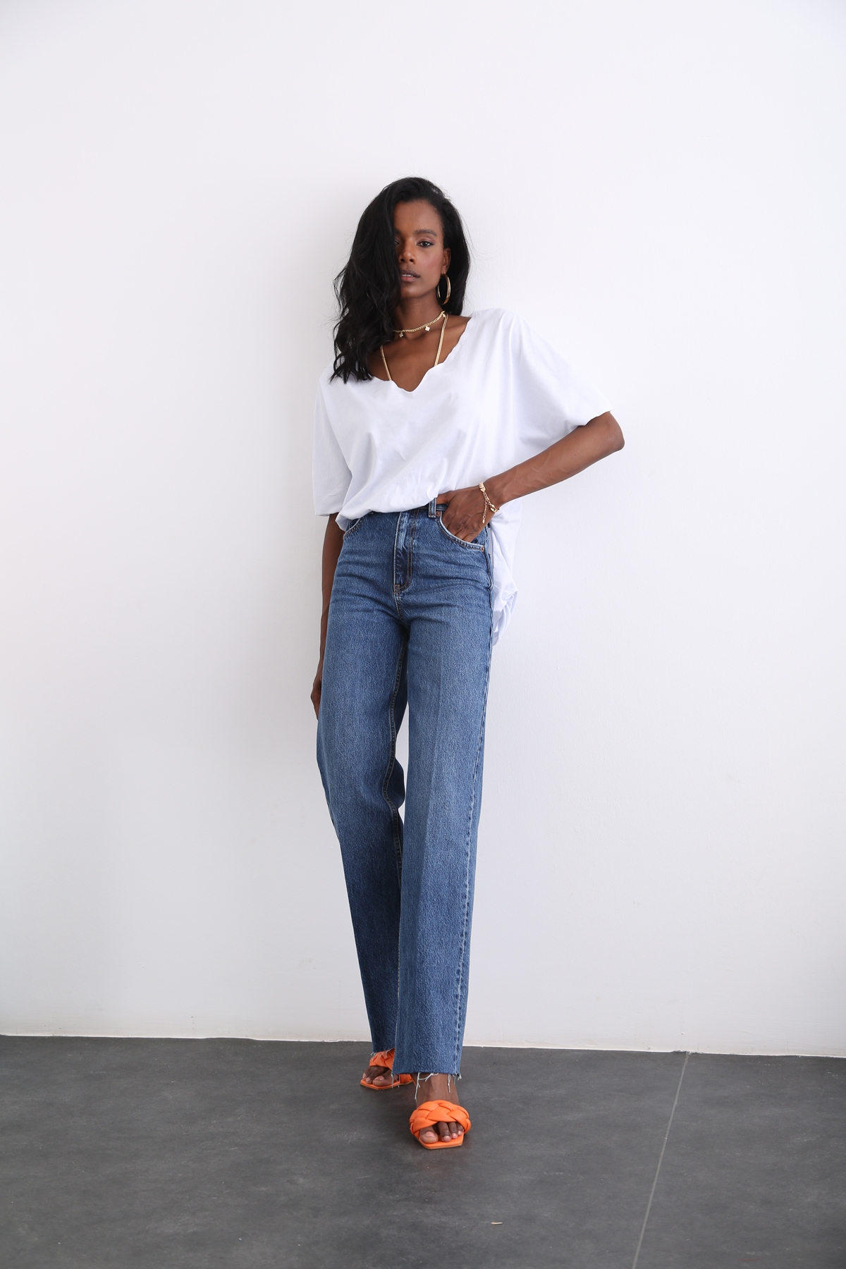 Yıkamalı Mavi Yüksek Bel Straight Fit Jean 