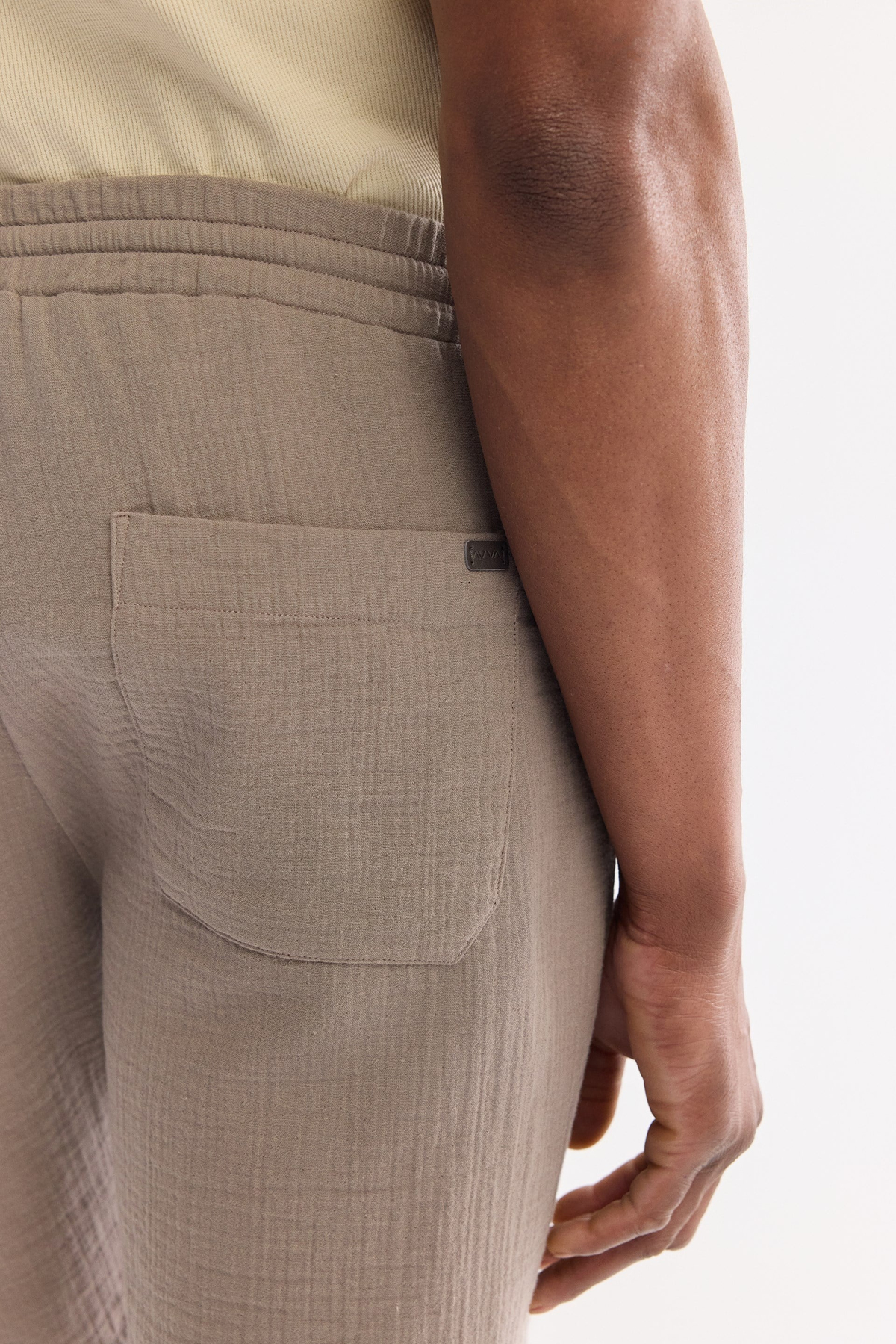 Açık Haki Müslin Dokulu Relaxed Fit Şort