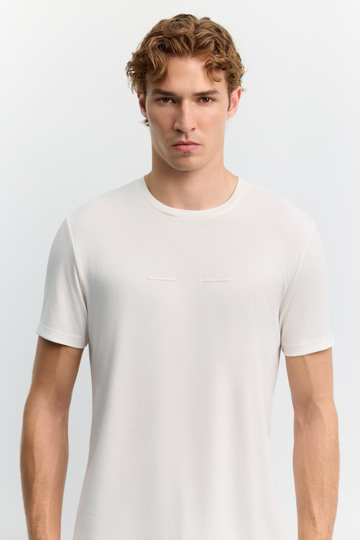 Ekru Bisiklet Yaka Baskılı Soft Touch T-Shirt