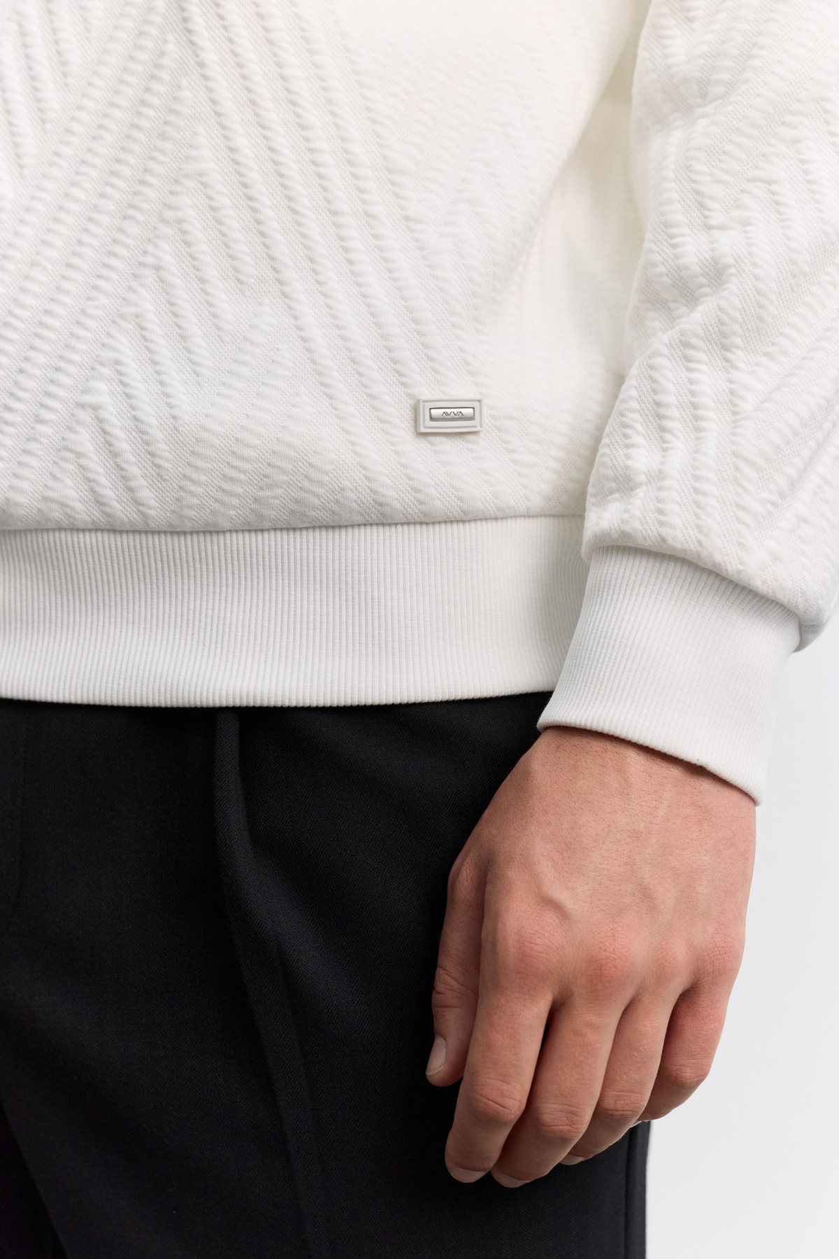 Ekru Bisiklet Yaka Jakarlı Sweatshirt