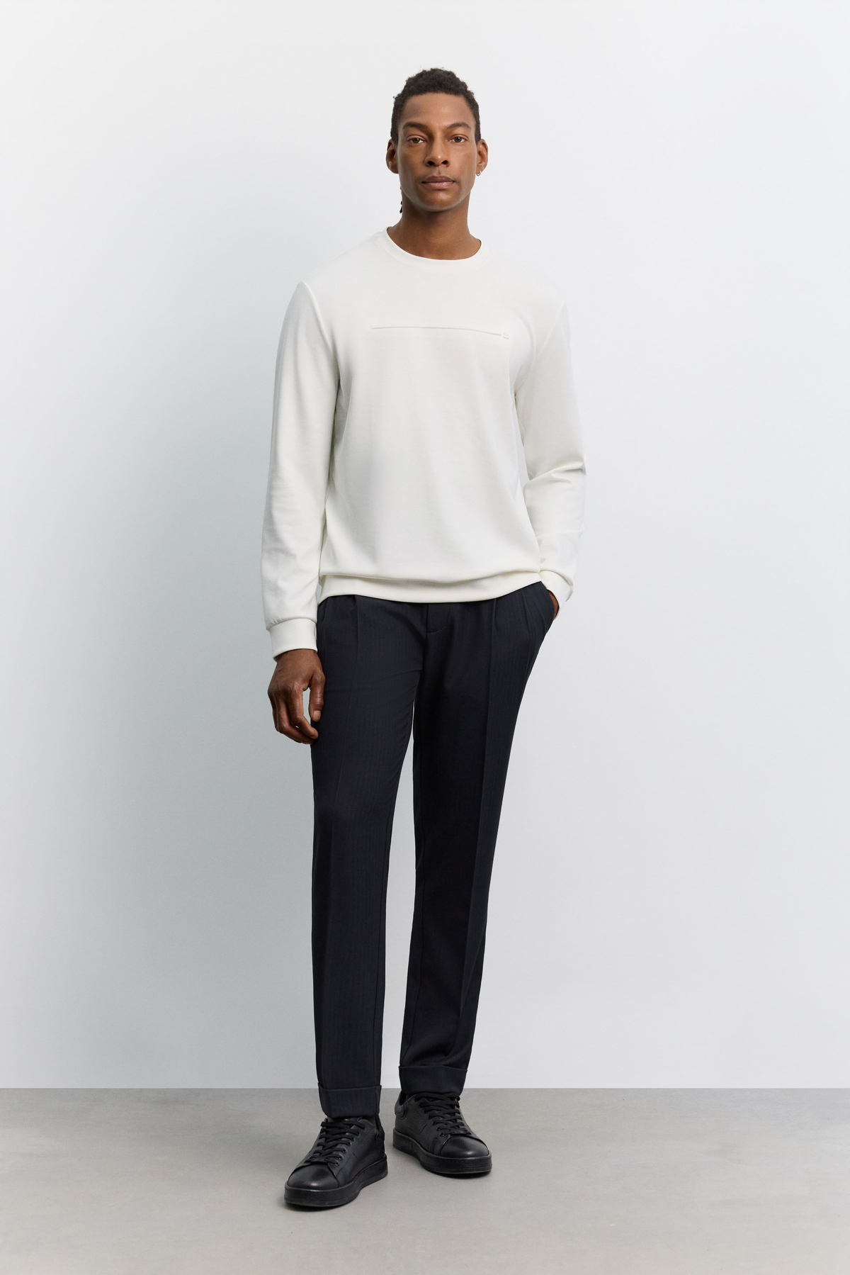 Ekru Bisiklet Yaka Modal Karışımlı Soft Touch Sweatshirt