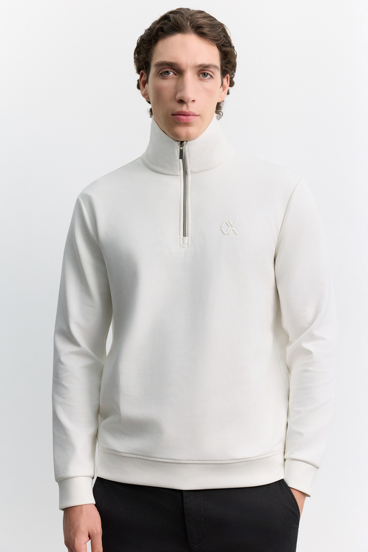 Ekru Dik Yaka Fermuarlı Baskılı Kolay Ütülenen İnterlok Sweatshirt