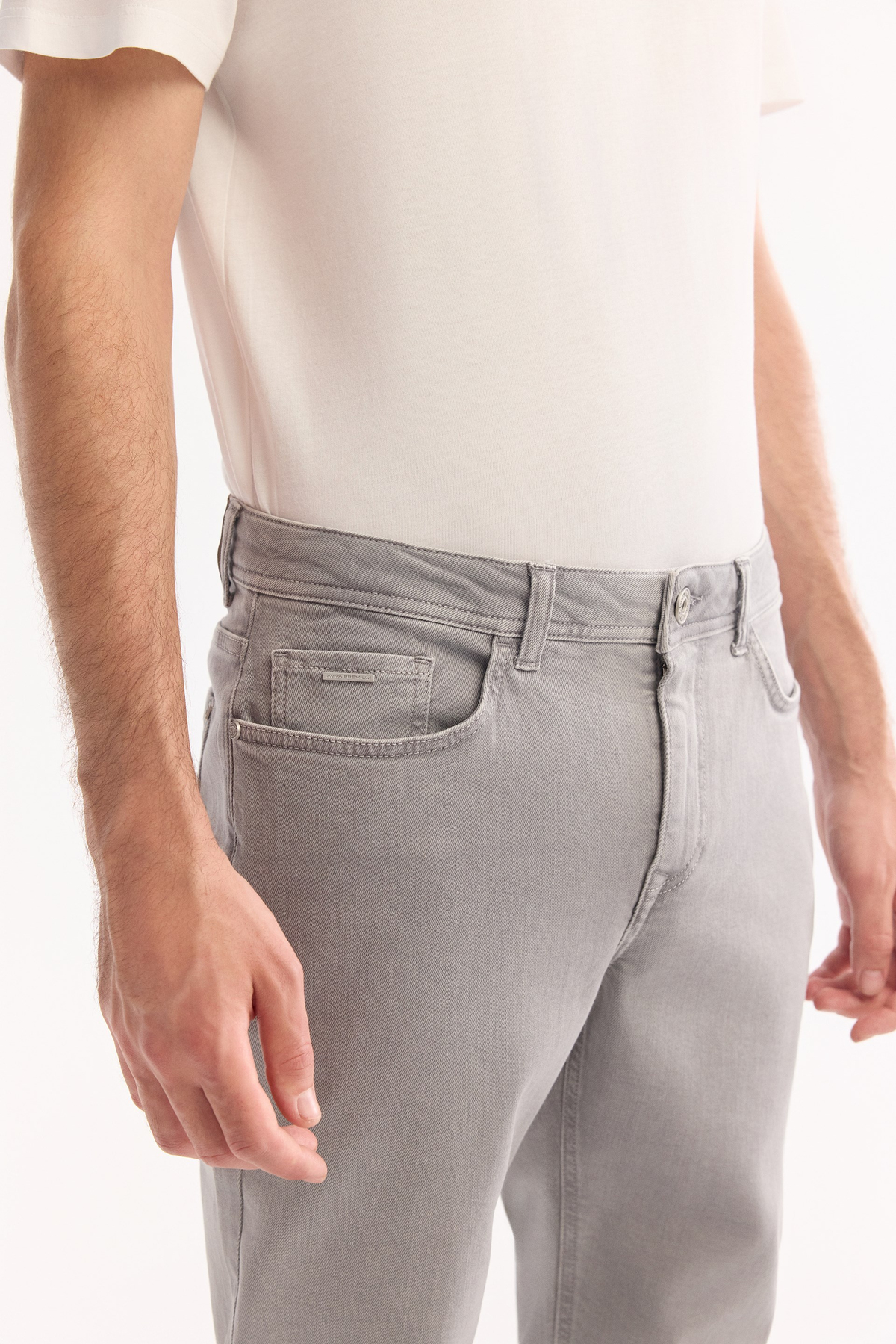 Gri Klasik Bel Parça Boya Pamuklu Yıkamalı Jean Pantolon