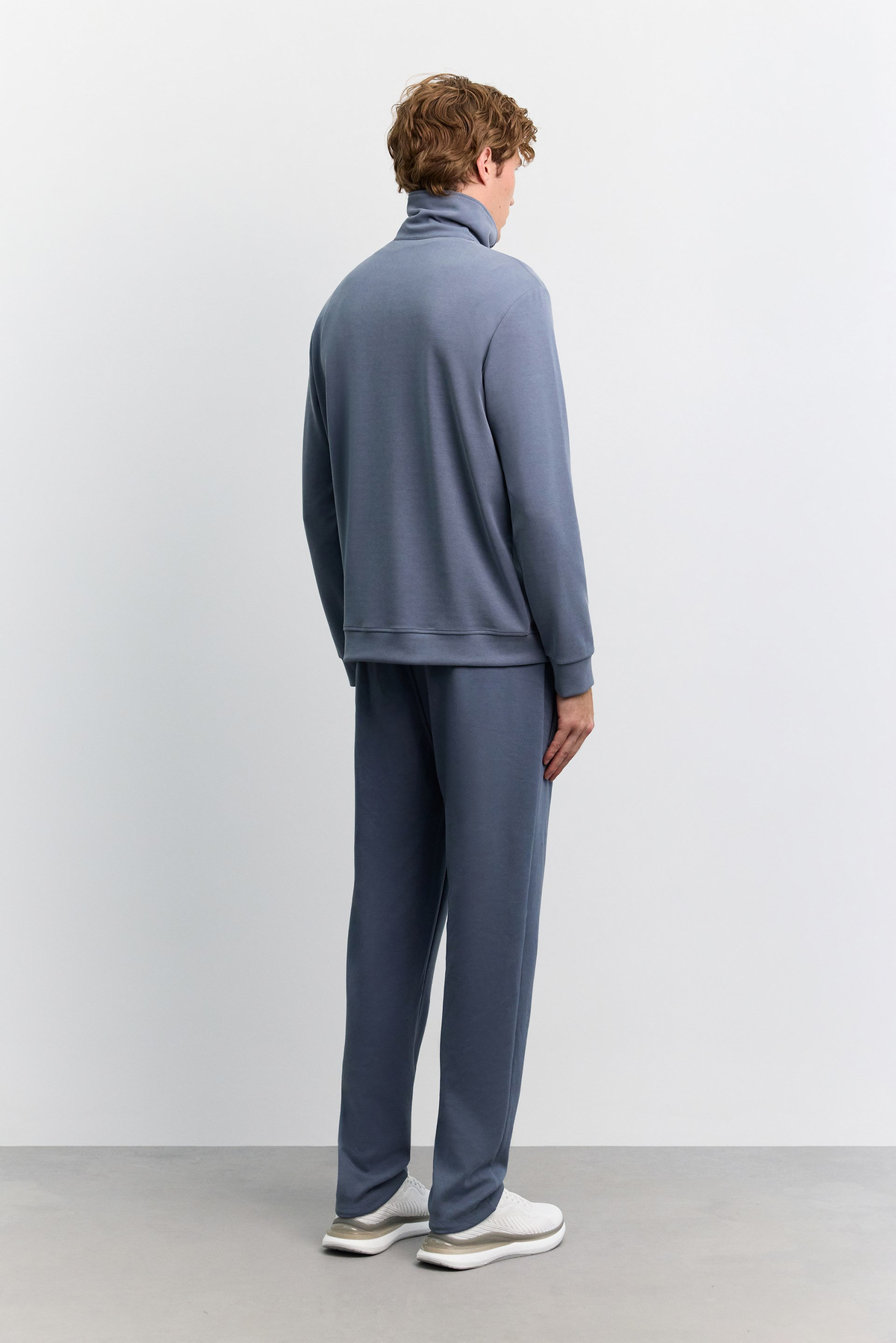 İndigo Dik Yaka Fermuarlı Modal Karışımlı Soft Touch Sweatshirt