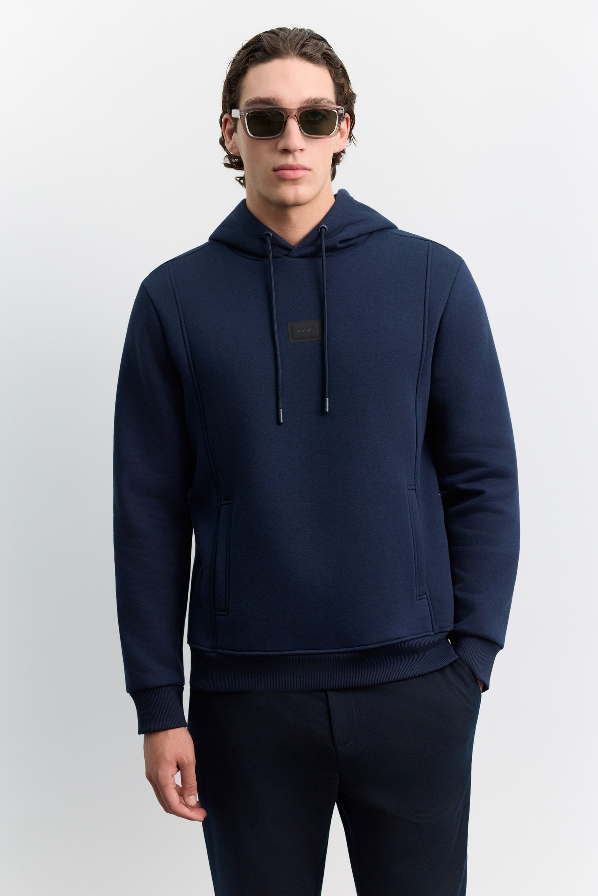 Lacivert Kapüşonlu Yaka Yandan Cepli Önü Logo Baskılı 3 İplik Şardonlu Sweatshirt