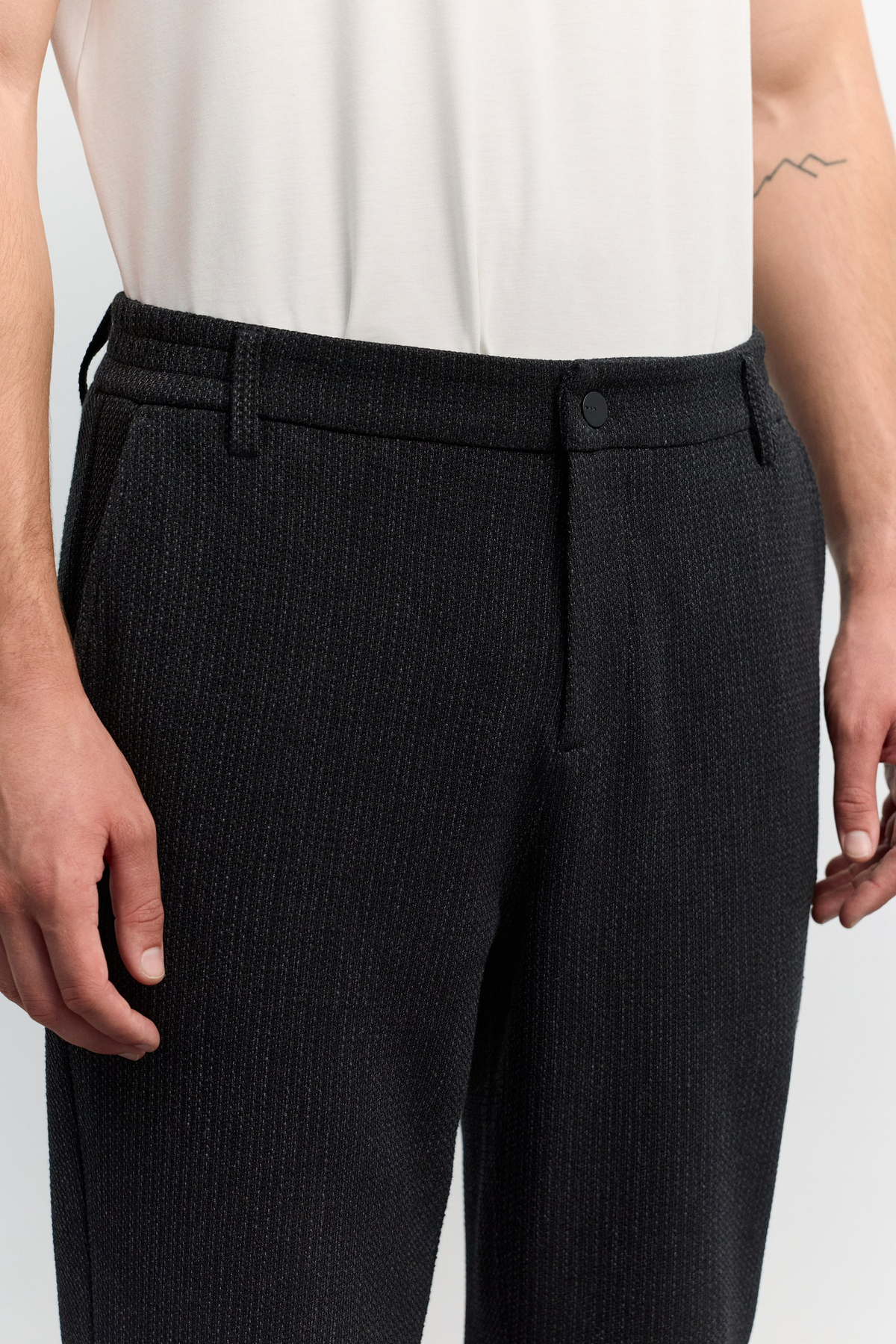 Siyah Armür Desenli Yanı Lastikli Relaxed  Fit Pantolon