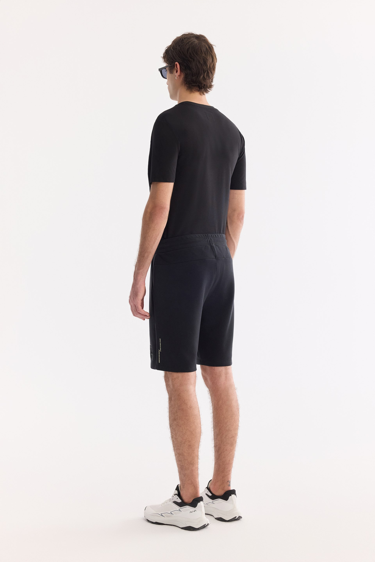Siyah Beli Lastikli Bağcıklı Bi-Stretch Soft Touch Şort