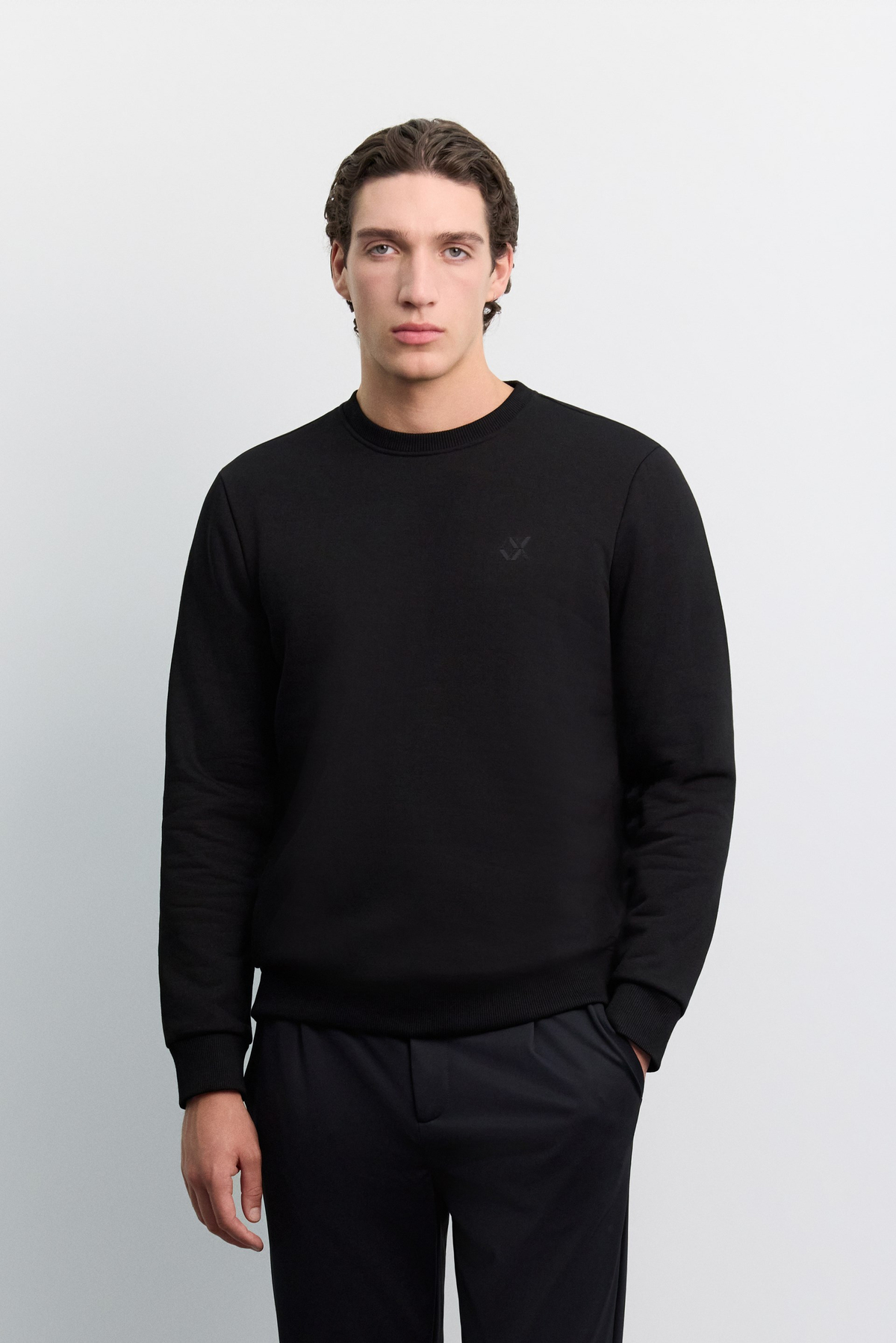 Siyah Bisiklet Yaka Enjeksiyon Baskılı 3 İplik Şardonlu Sweatshirt