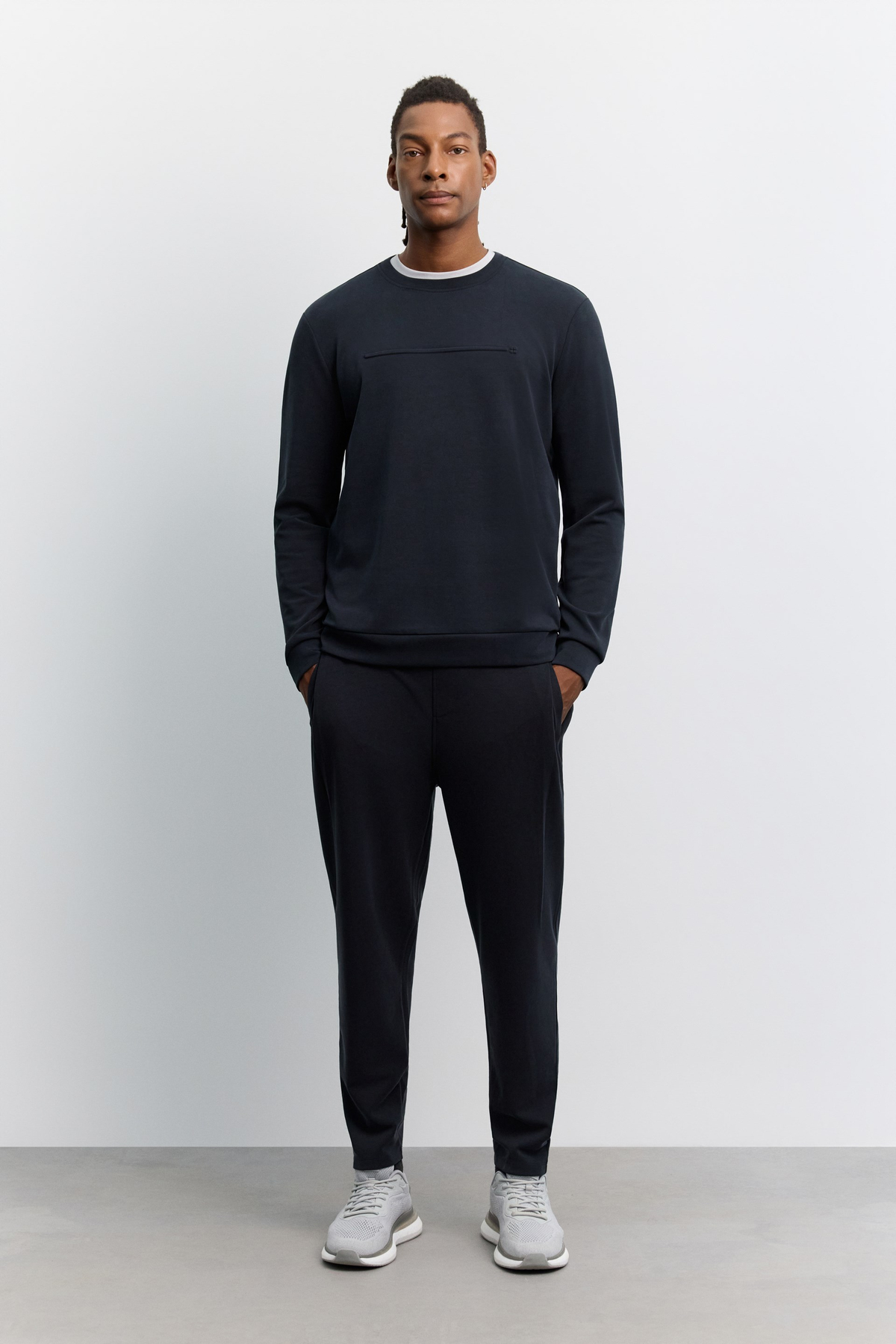 Siyah Bisiklet Yaka Modal Karışımlı Soft Touch Sweatshirt