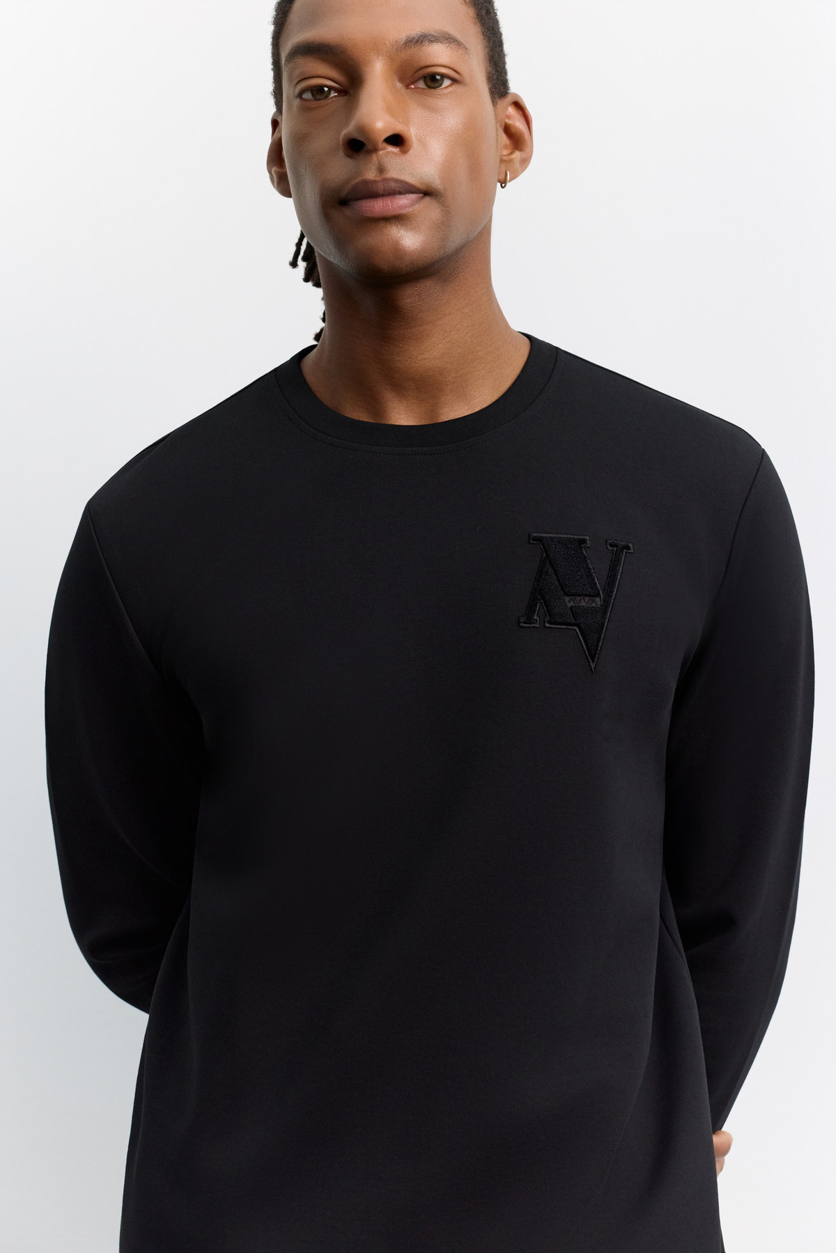 Siyah Bisiklet Yaka Tafting Nakış Baskılı İnterlok Sweatshirt