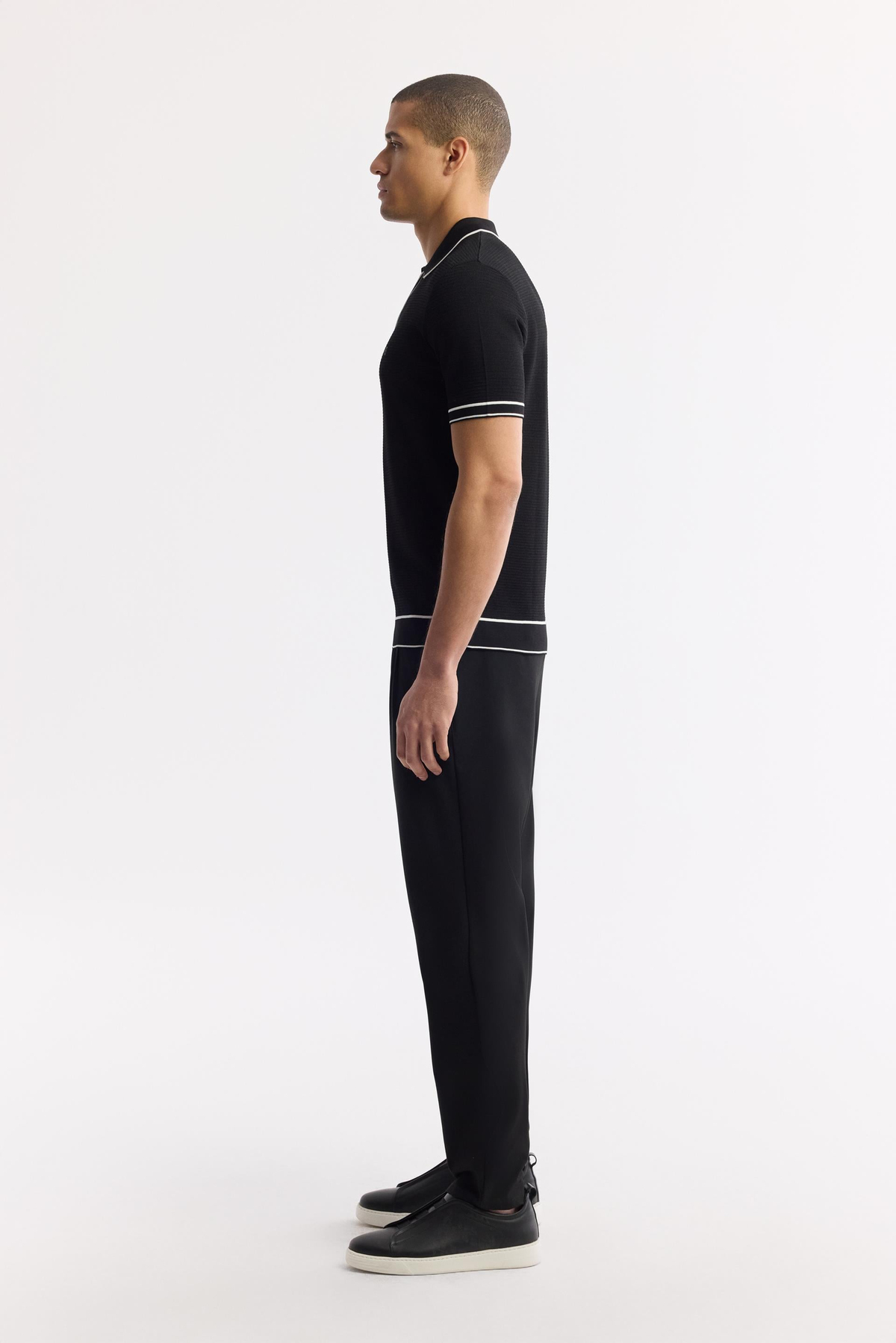 Siyah Fermuarlı Polo Yaka Dokulu Rayon Triko T-shirt
