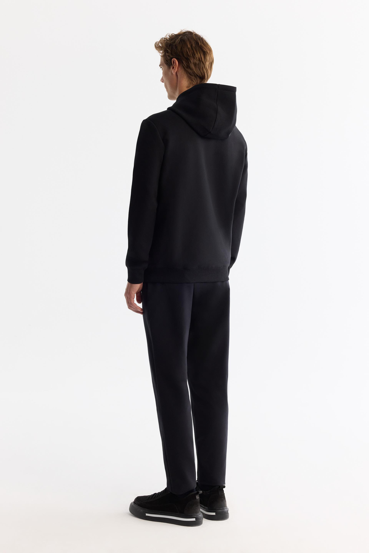 Siyah Kapüşonlu Sweatshirt