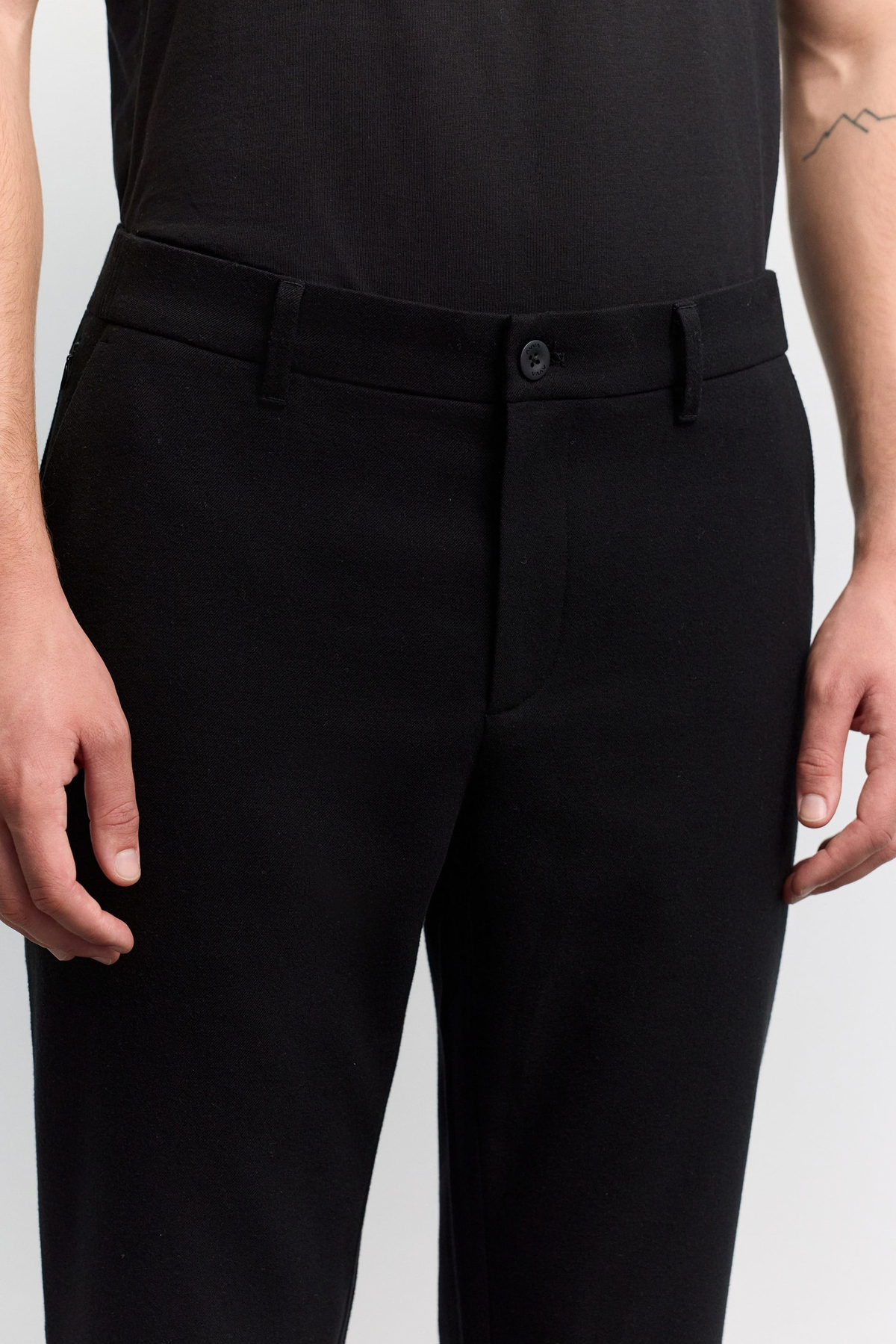 Siyah Yanı Lastikli Fermuar Detaylı Yumuşak Tuşeli Yün Karışımlı Slim Fit Pantolon