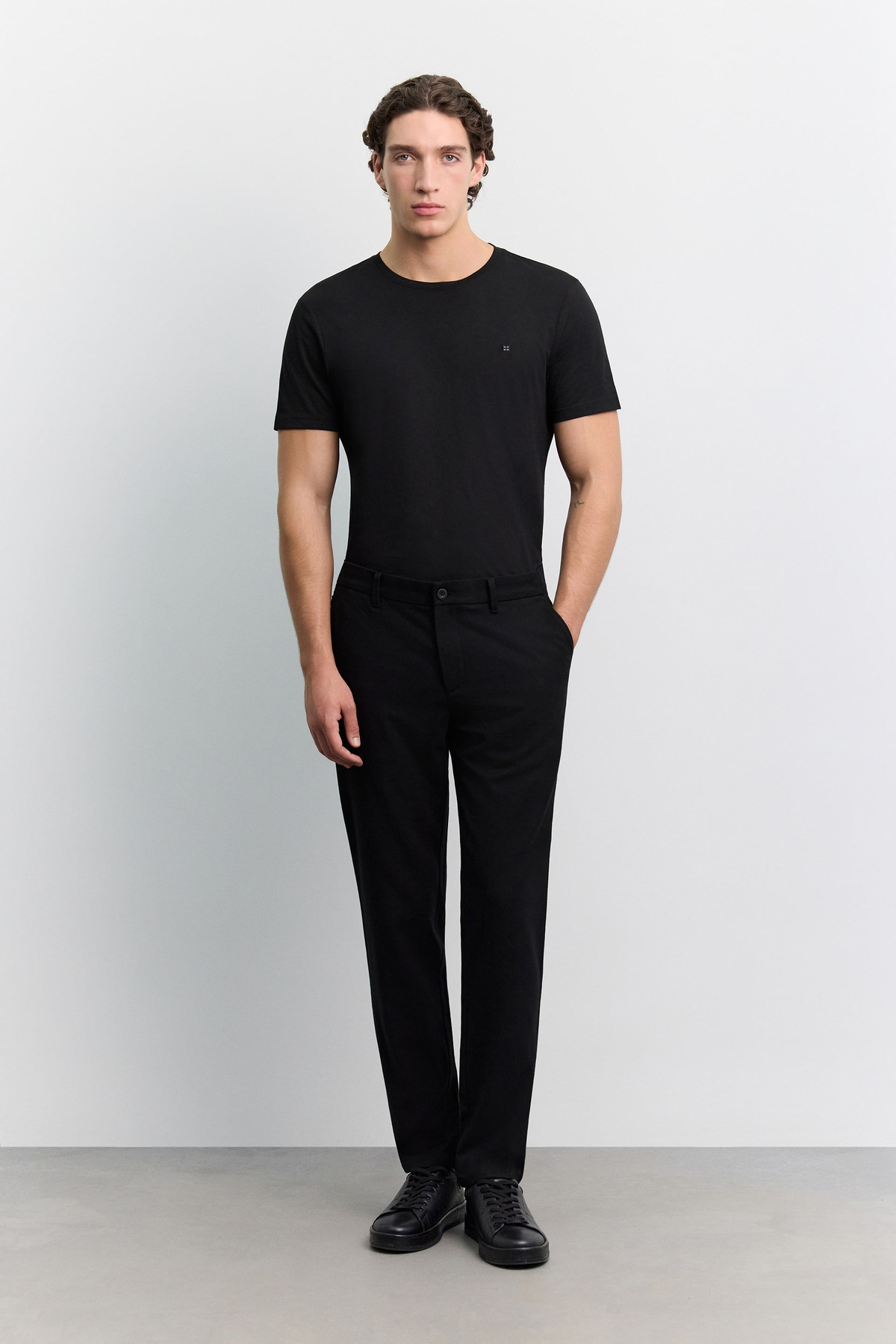 Siyah Yanı Lastikli Fermuar Detaylı Yumuşak Tuşeli Yün Karışımlı Slim Fit Pantolon