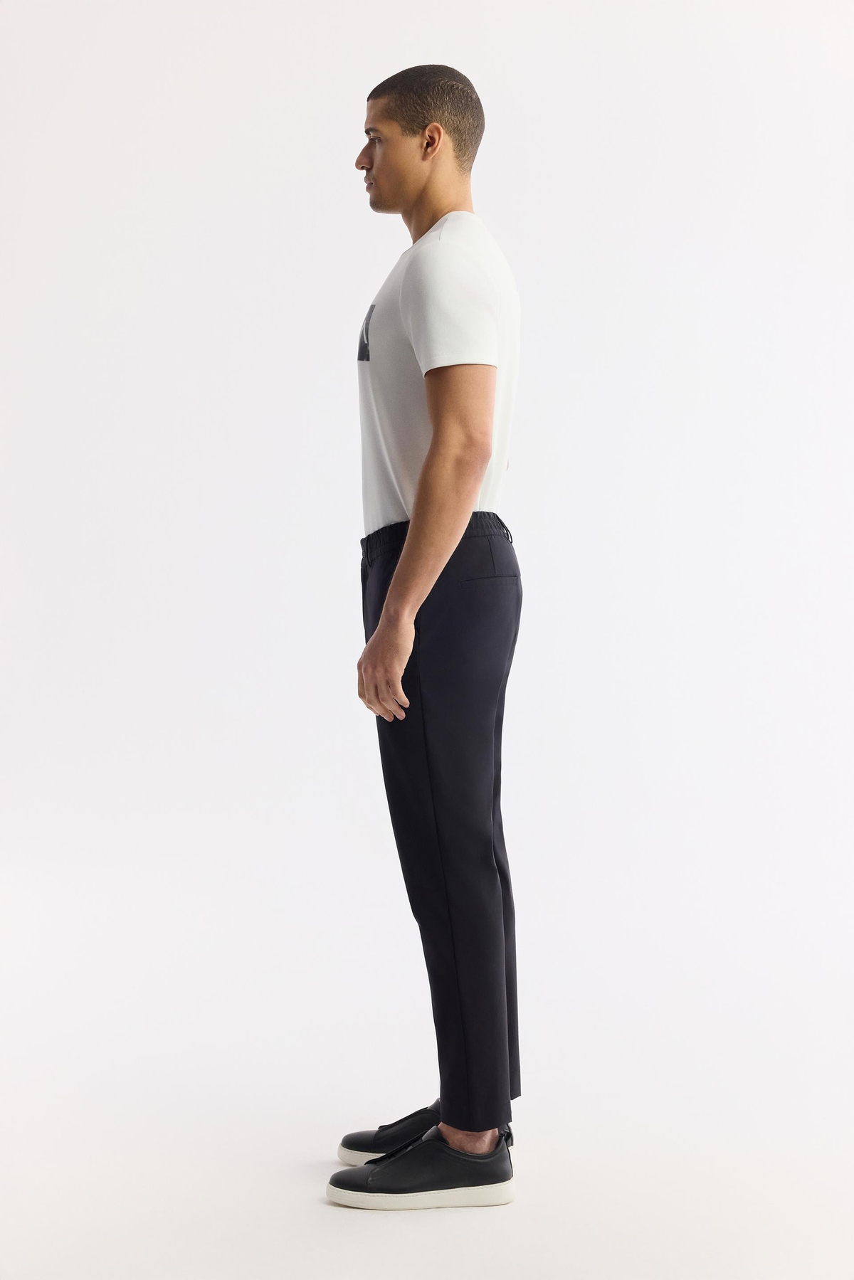 Siyah Yanı Lastikli Teknik Kumaş Nora Slim Fit Pantolon