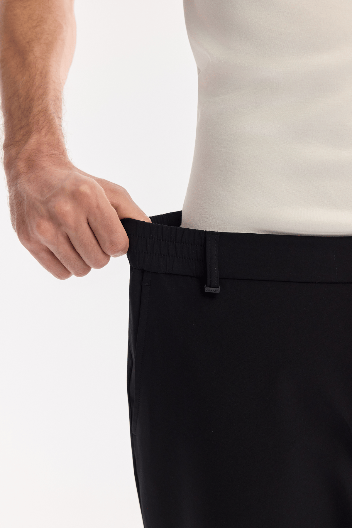 Siyah Yanı Lastikli Teknik Kumaş Nora Slim Fit Pantolon