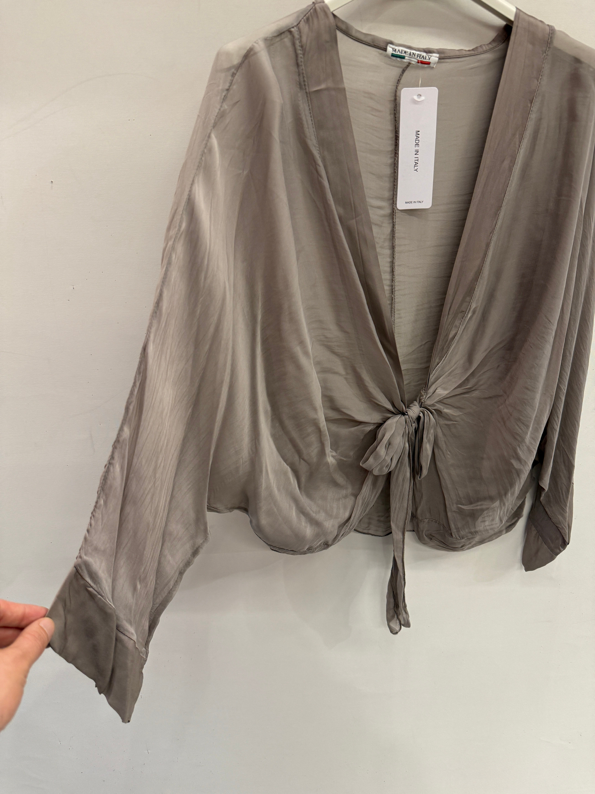 Vizon Kadın İtalyan Önü Bağlamalı Yarasa Kol İpek Bolero Bluz 38 - 42 Beden