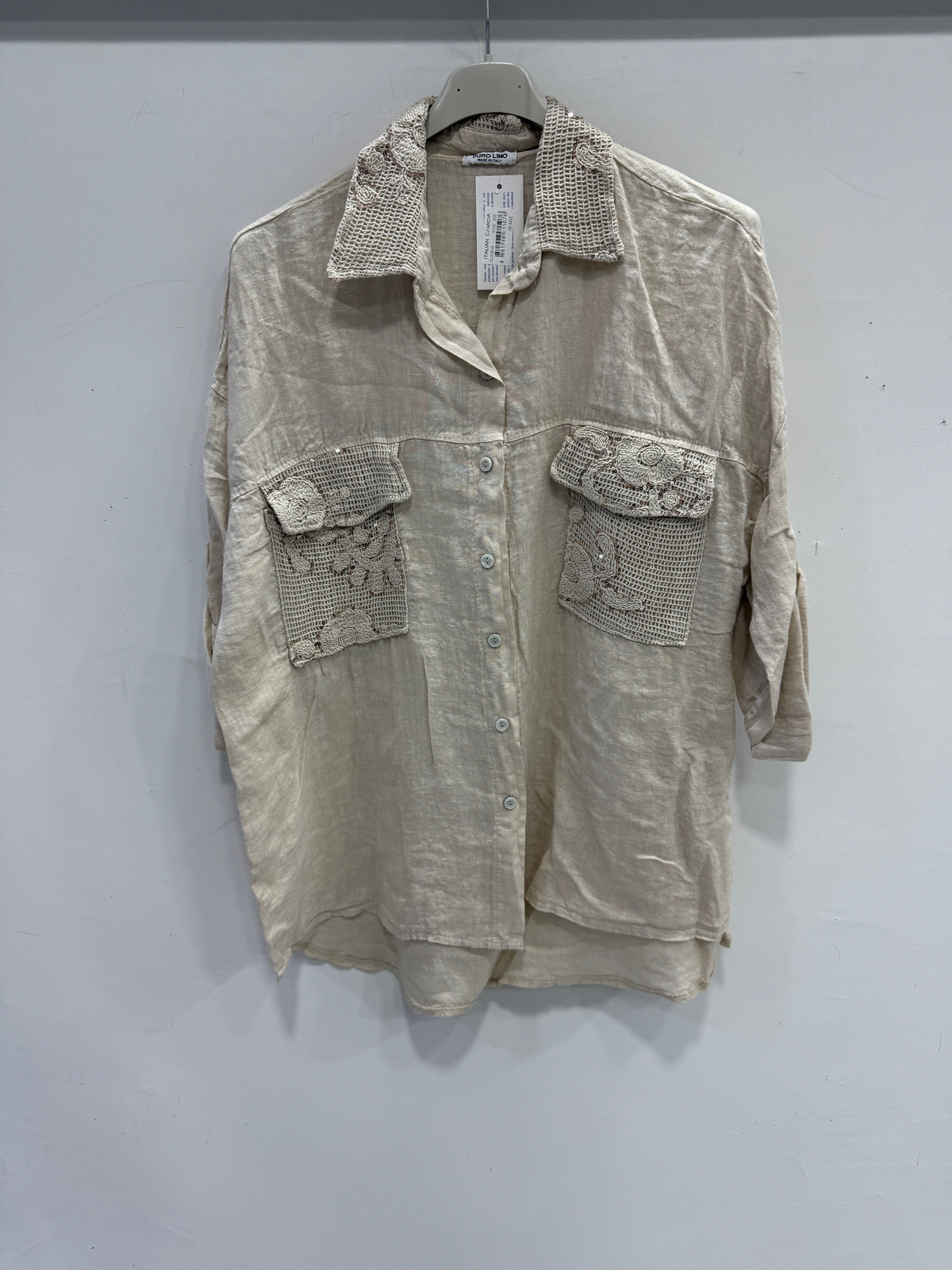 Beige Kadın İtalyan Yakası ve Cebi Pul İşlemeli Oversize Keten Gömlek 40 - 46 Beden