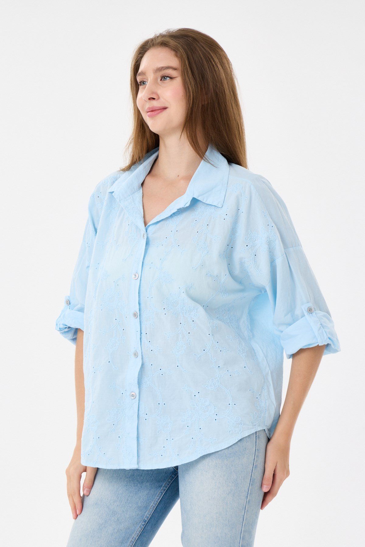 Kadın İtalyan Çiçek Nakışlı Fistolu Katlanır Uzun Kollu Oversize Poplin Gömlek 40 - 44 Beden