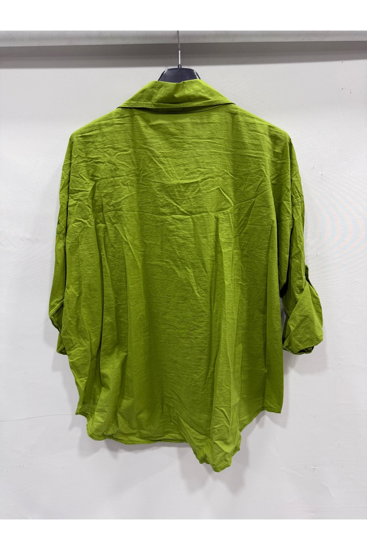 Kadın İtalyan Büyük Beden Çiçek Nakışlı Pul İşlemeli Katlanır Uzun Kol Gömlek 42 - 48 Beden