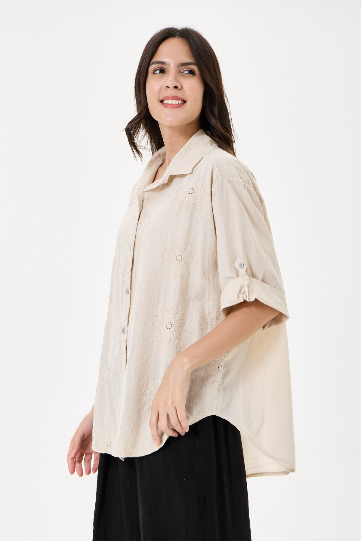 Kadın İtalyan Çiçek Nakışlı Fistolu Oversize Poplin Gömlek 40 - 46 Beden