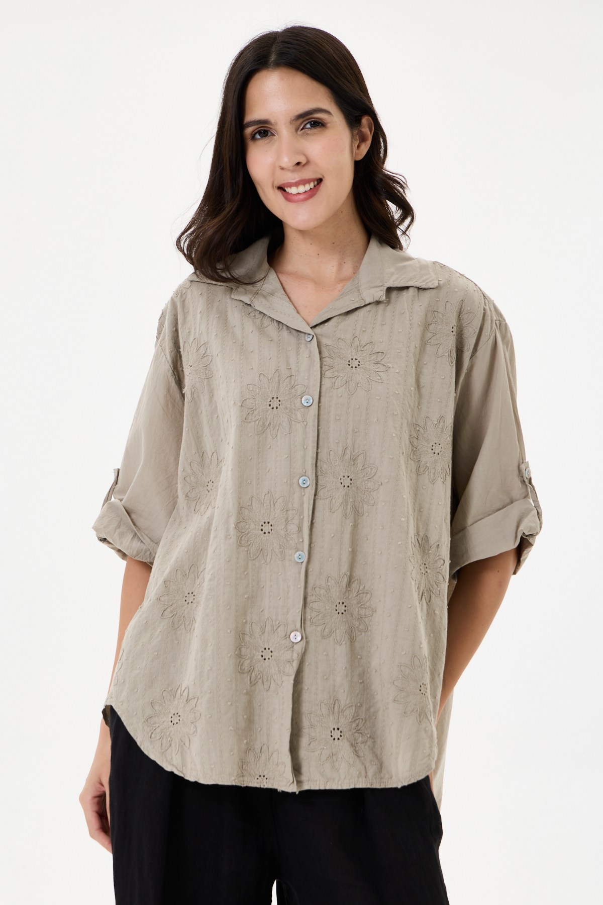 Kadın İtalyan Çiçek Nakışlı Fistolu Oversize Poplin Gömlek 40 - 46 Beden