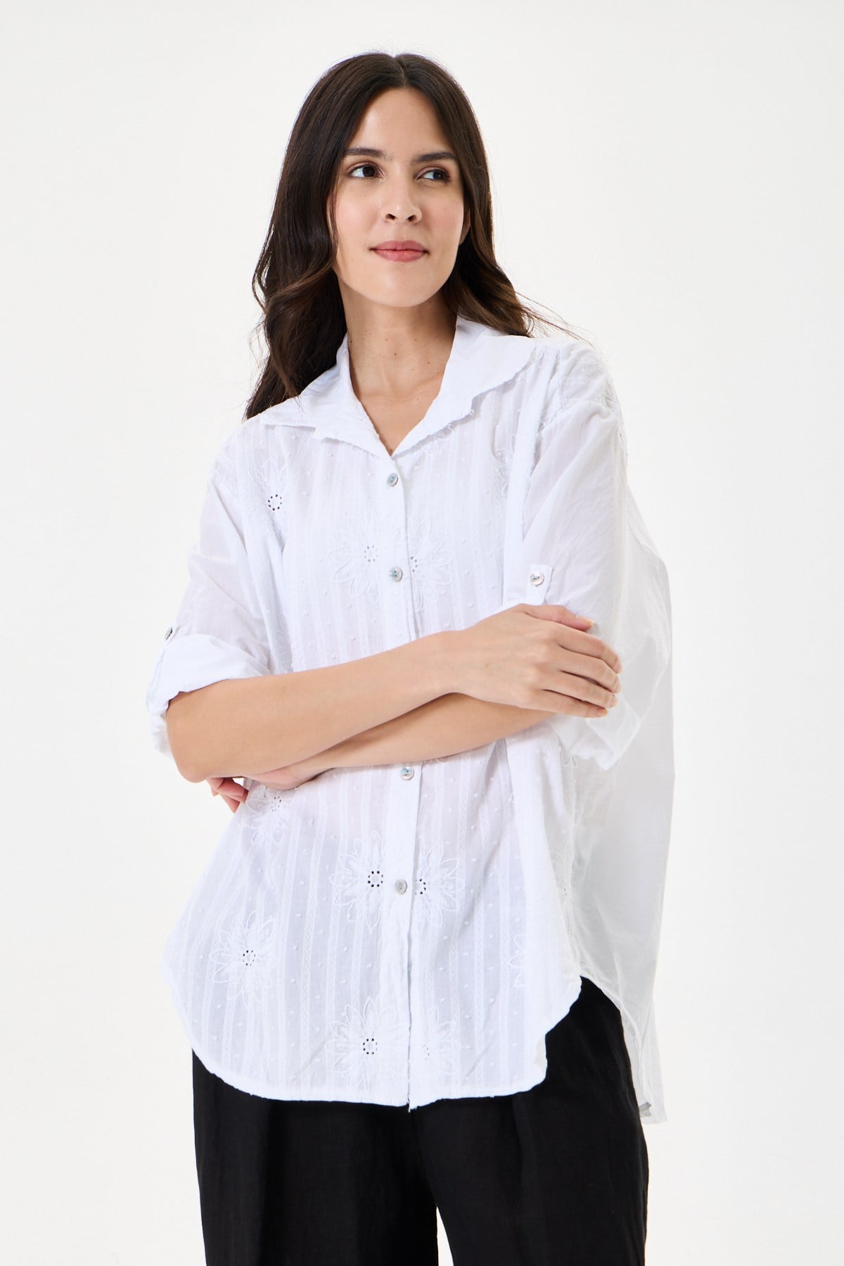 Kadın İtalyan Çiçek Nakışlı Fistolu Oversize Poplin Gömlek 40 - 46 Beden