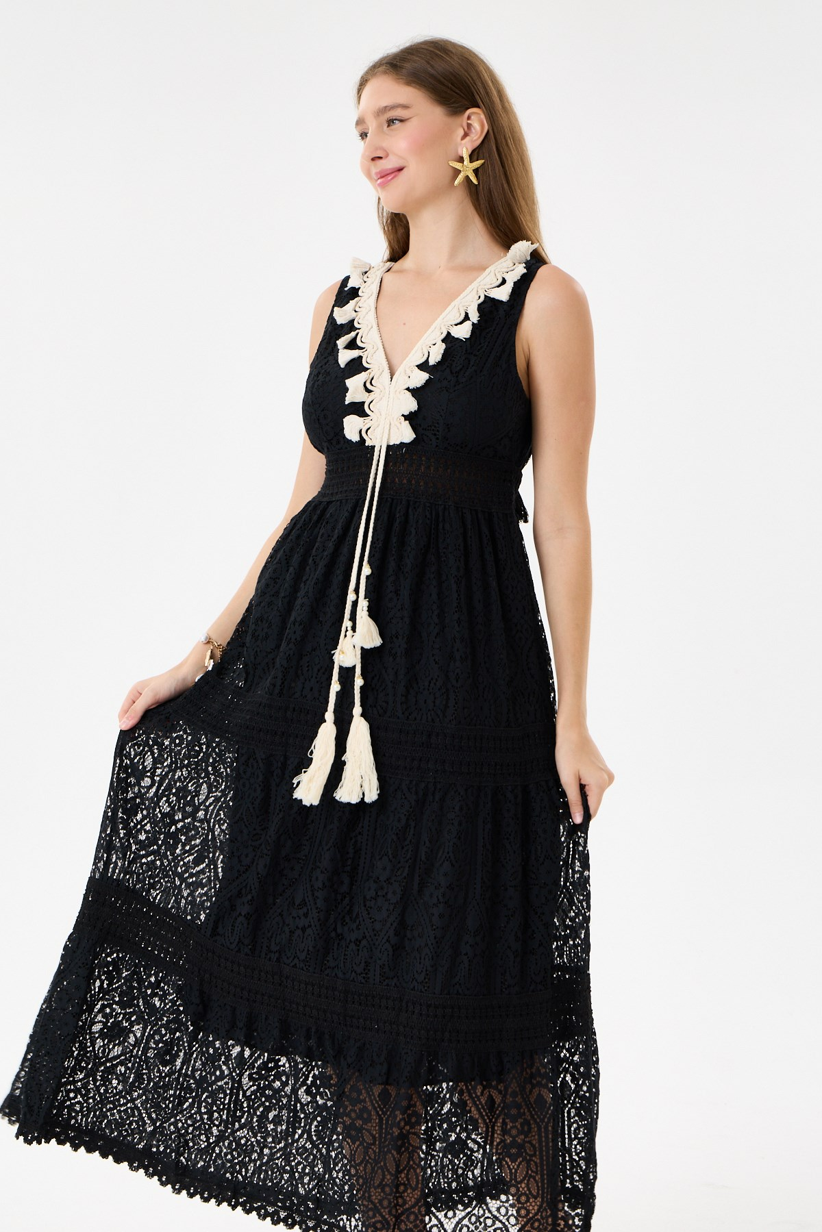 Dantelli Yakası Püsküllü Sıfır Kol Astarlı Uzun Elbise 38 - 42 Beden - Siyah